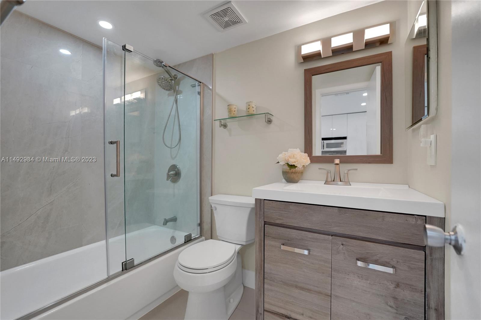 SANDPIPER BAY - Residential