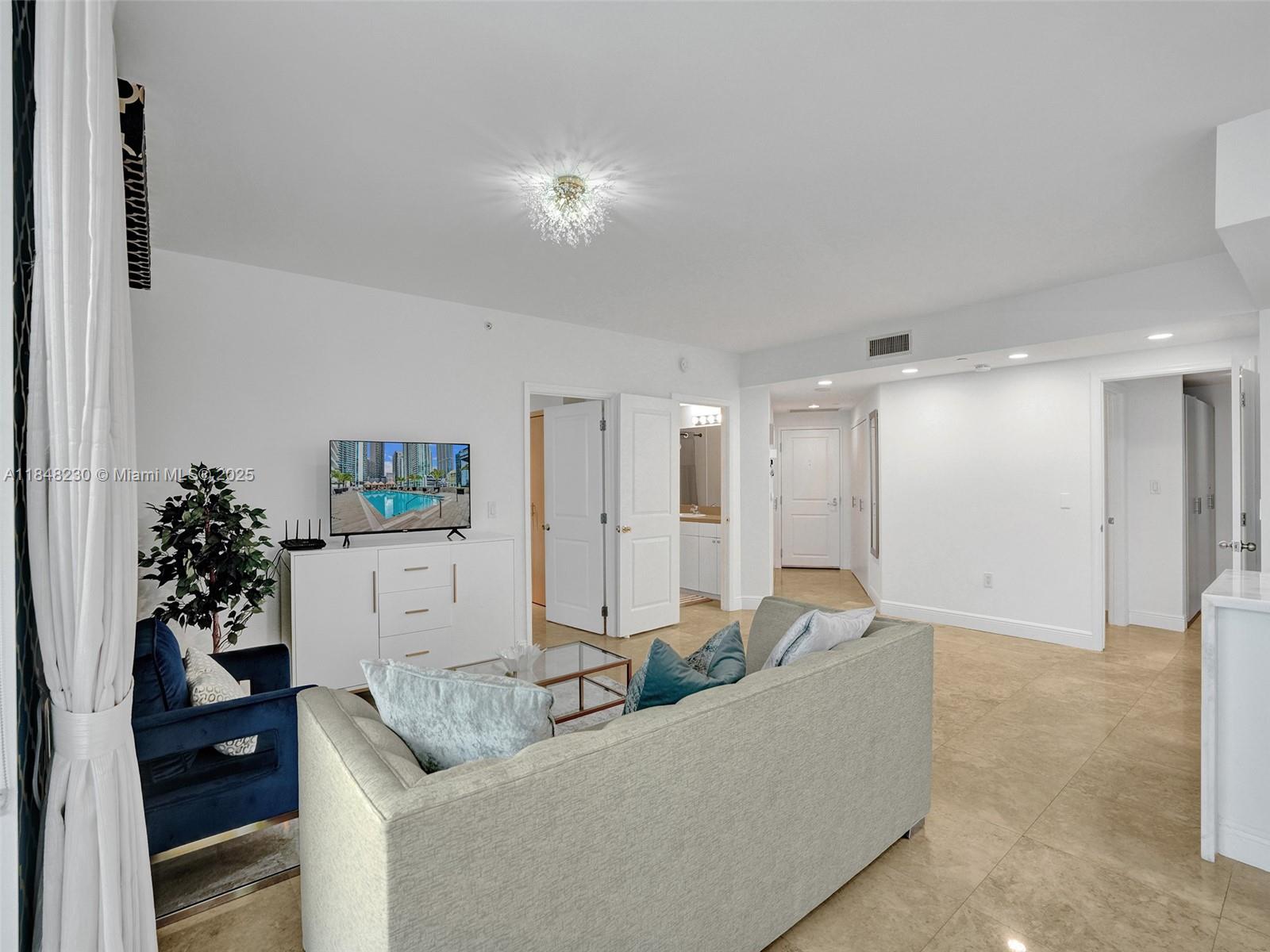 1250 S Miami Ave 1201