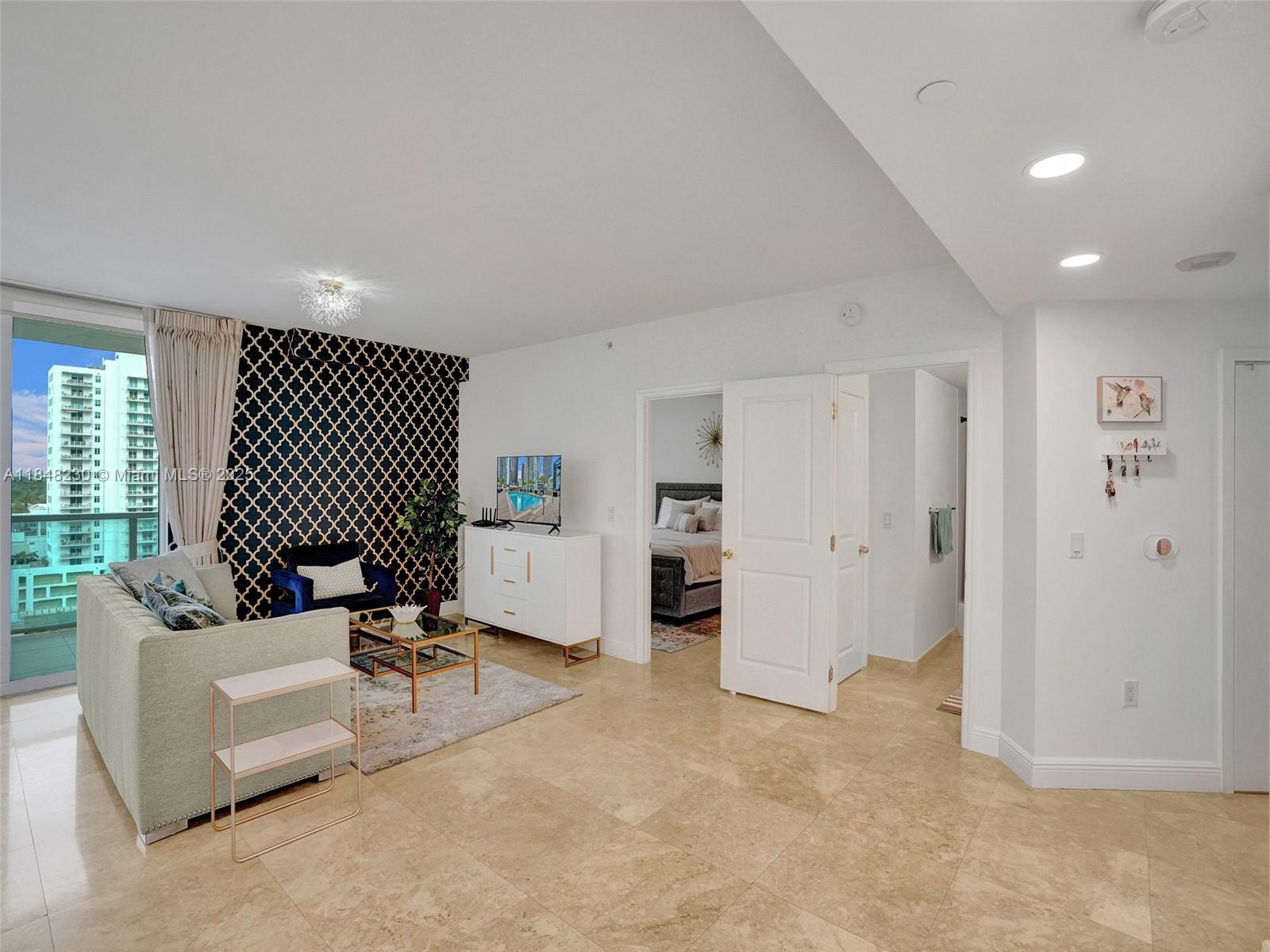 1250 S Miami Ave 1201