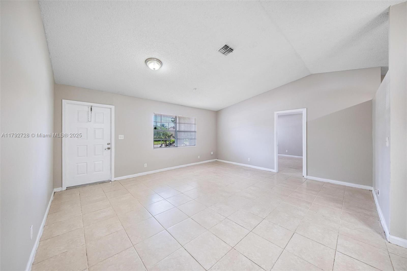 NORTH LAUDERDALE ESTATES - Residential