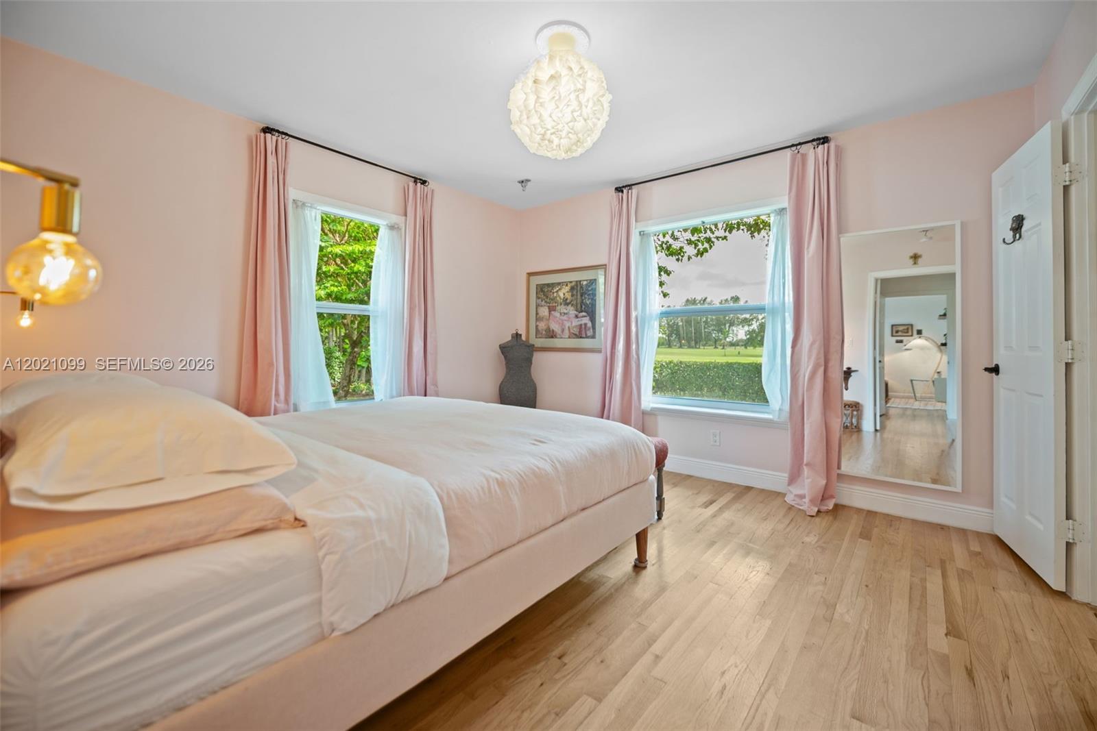 COUNTRY CLUB ESTATES SEC - Residential