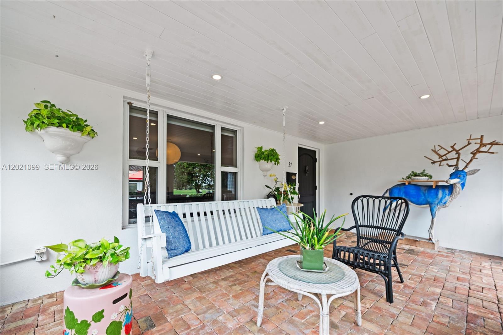 COUNTRY CLUB ESTATES SEC - Residential