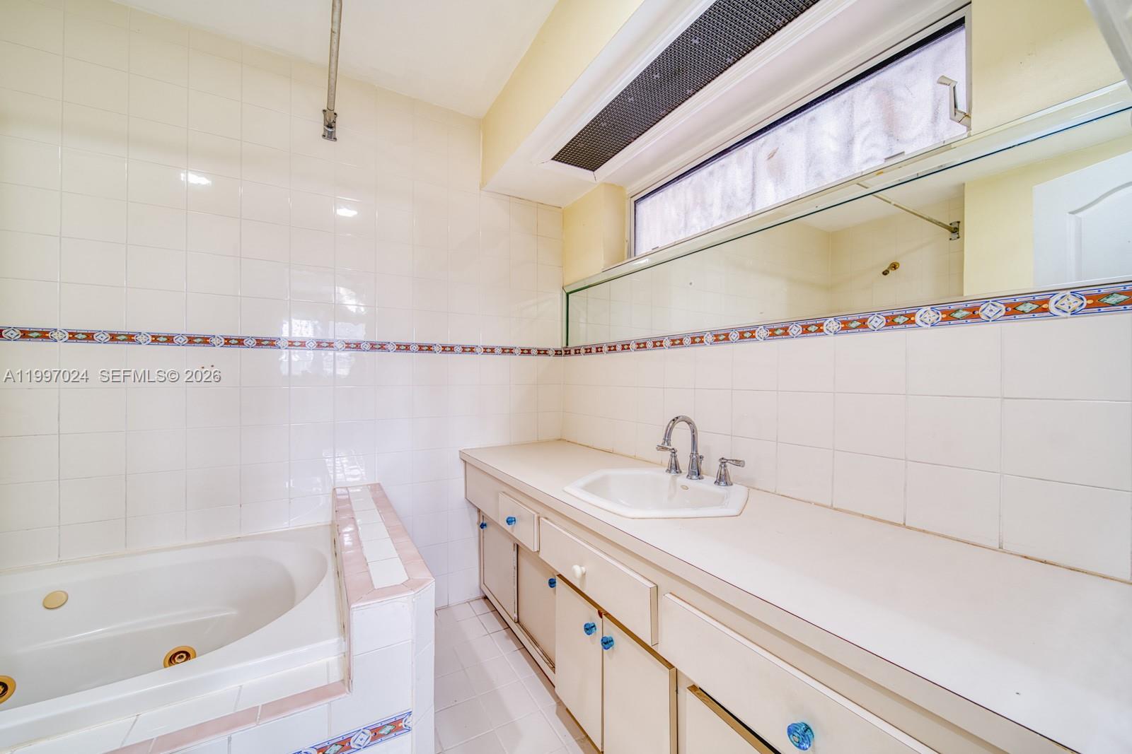 CORAL PK EST SEC 6 - Residential