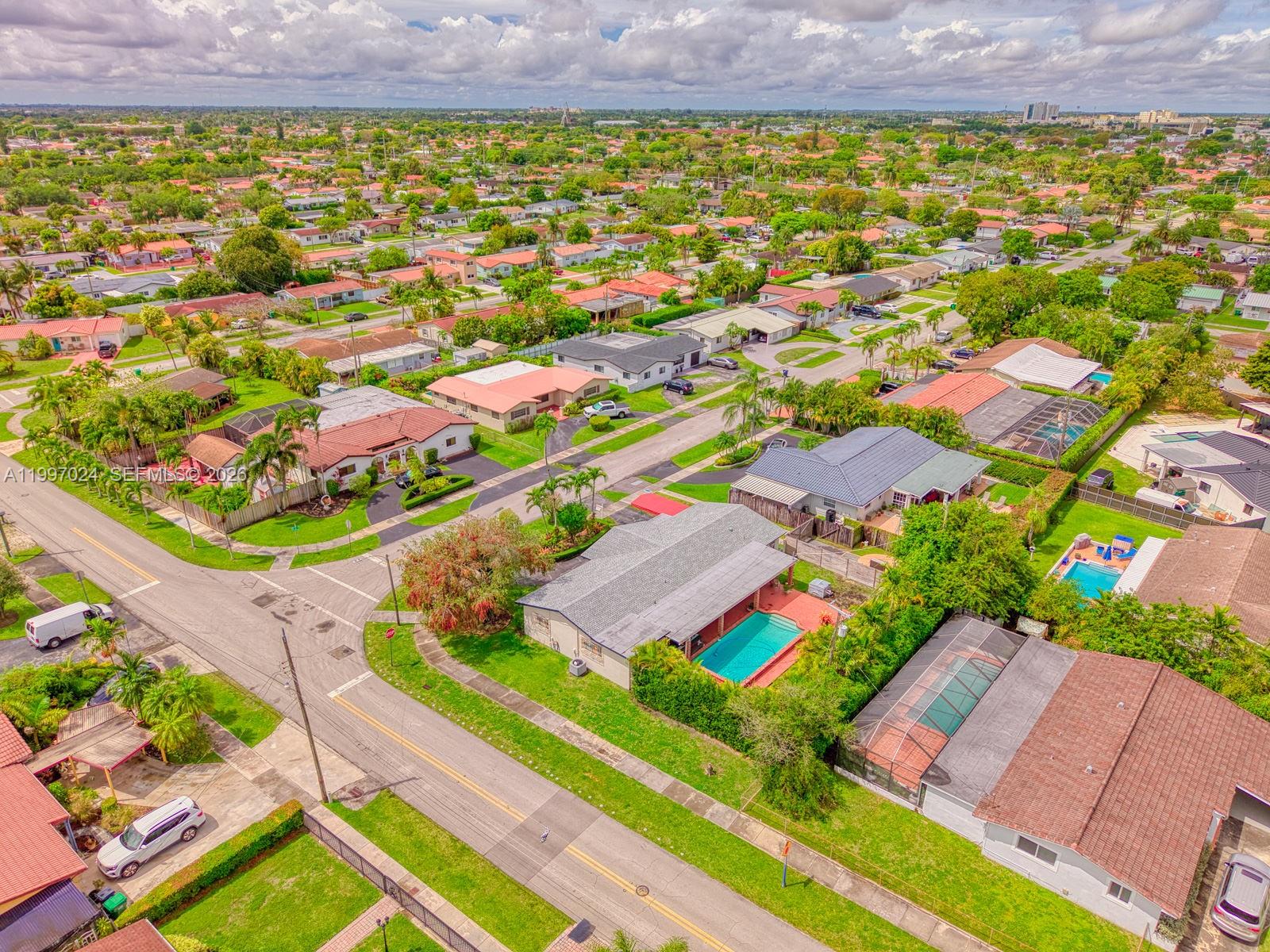 CORAL PK EST SEC 6 - Residential