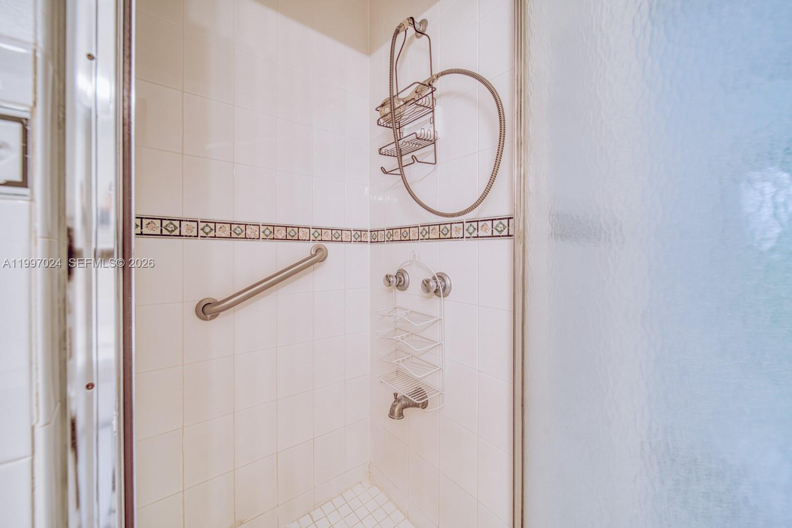 CORAL PK EST SEC 6 - Residential