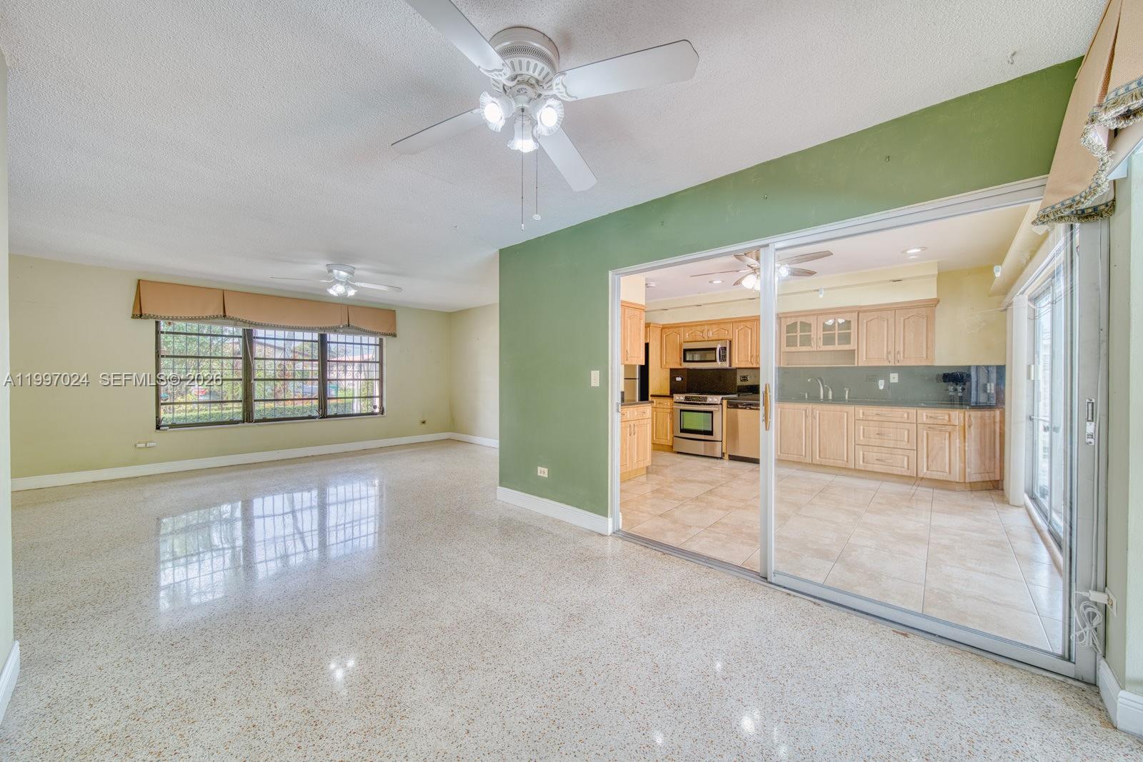 CORAL PK EST SEC 6 - Residential