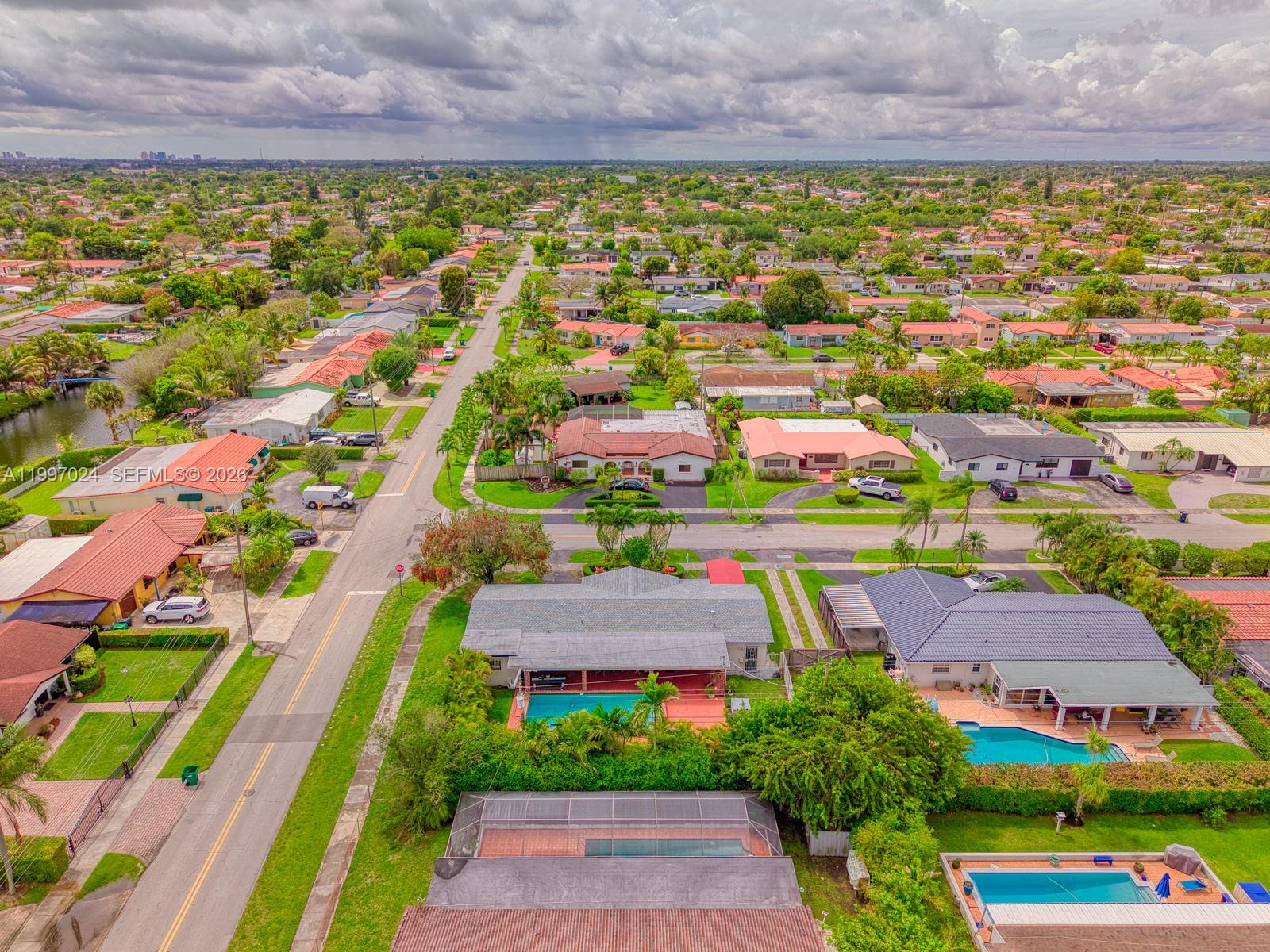 CORAL PK EST SEC 6 - Residential