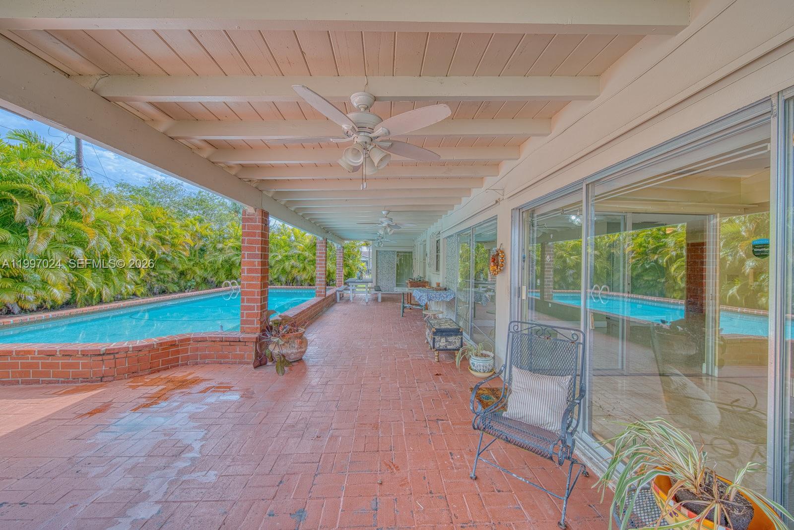 CORAL PK EST SEC 6 - Residential