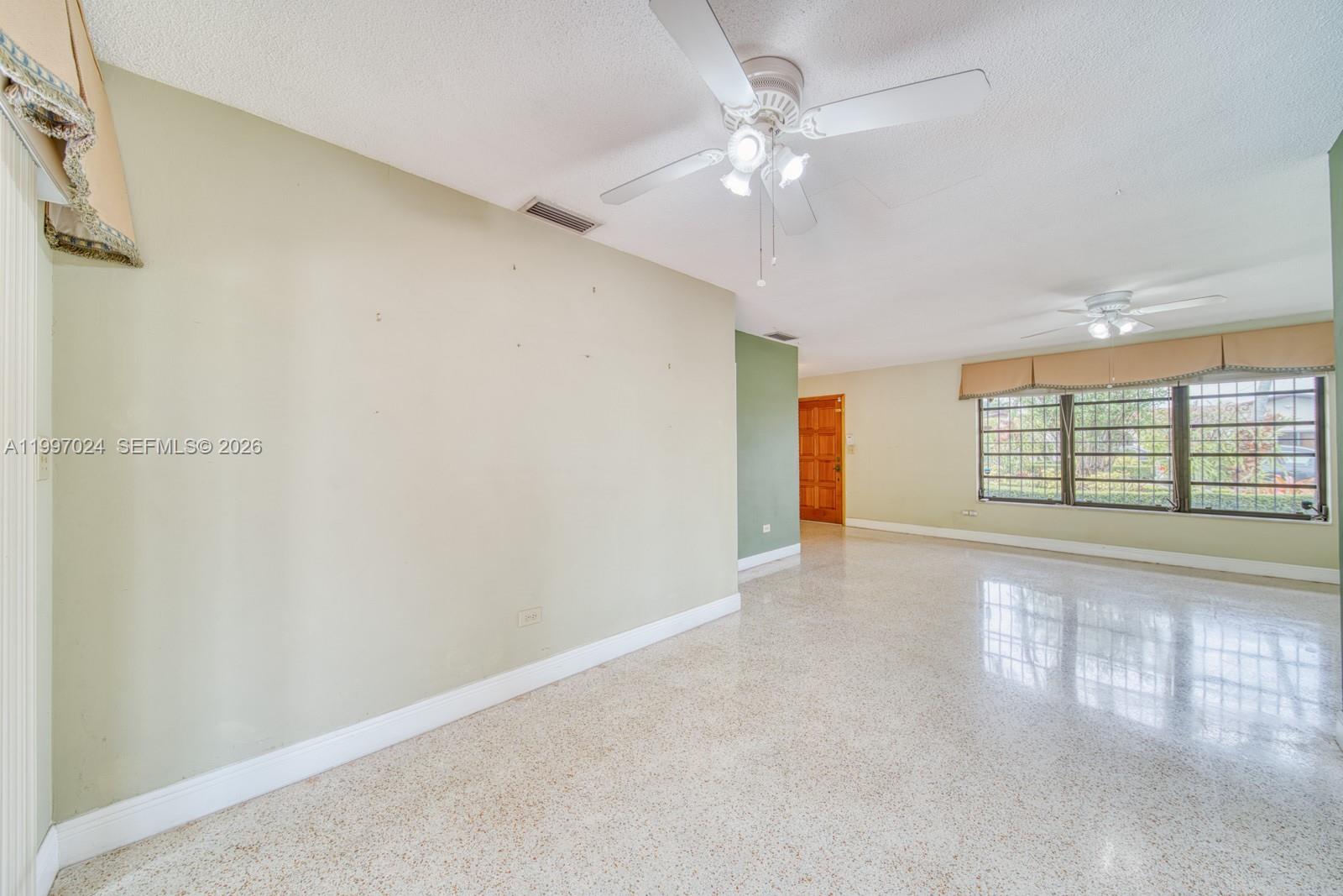 CORAL PK EST SEC 6 - Residential