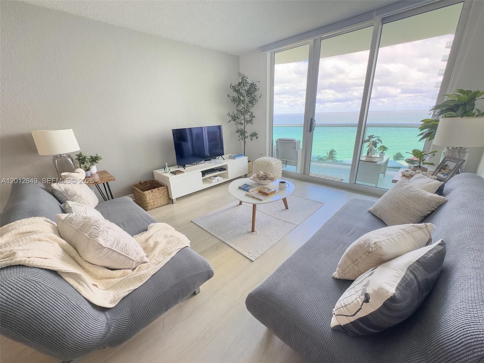 TIDES ON HOLLYWOOD BEACH - Residential Lease