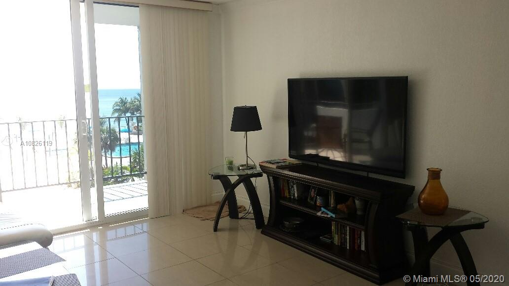 PARKER PLAZA ESTATES COND - Residential