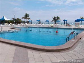 PARKER PLAZA ESTATES COND - Residential