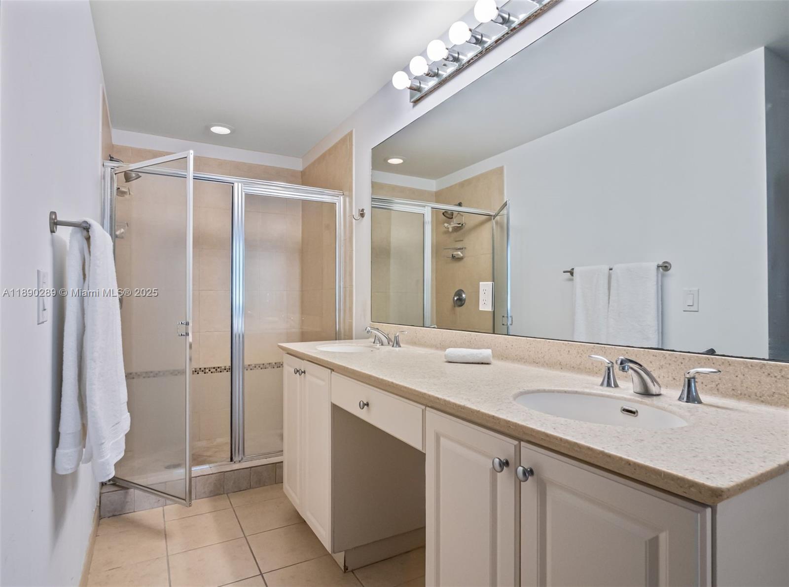 AVENTURA MARINA ONE - Residential