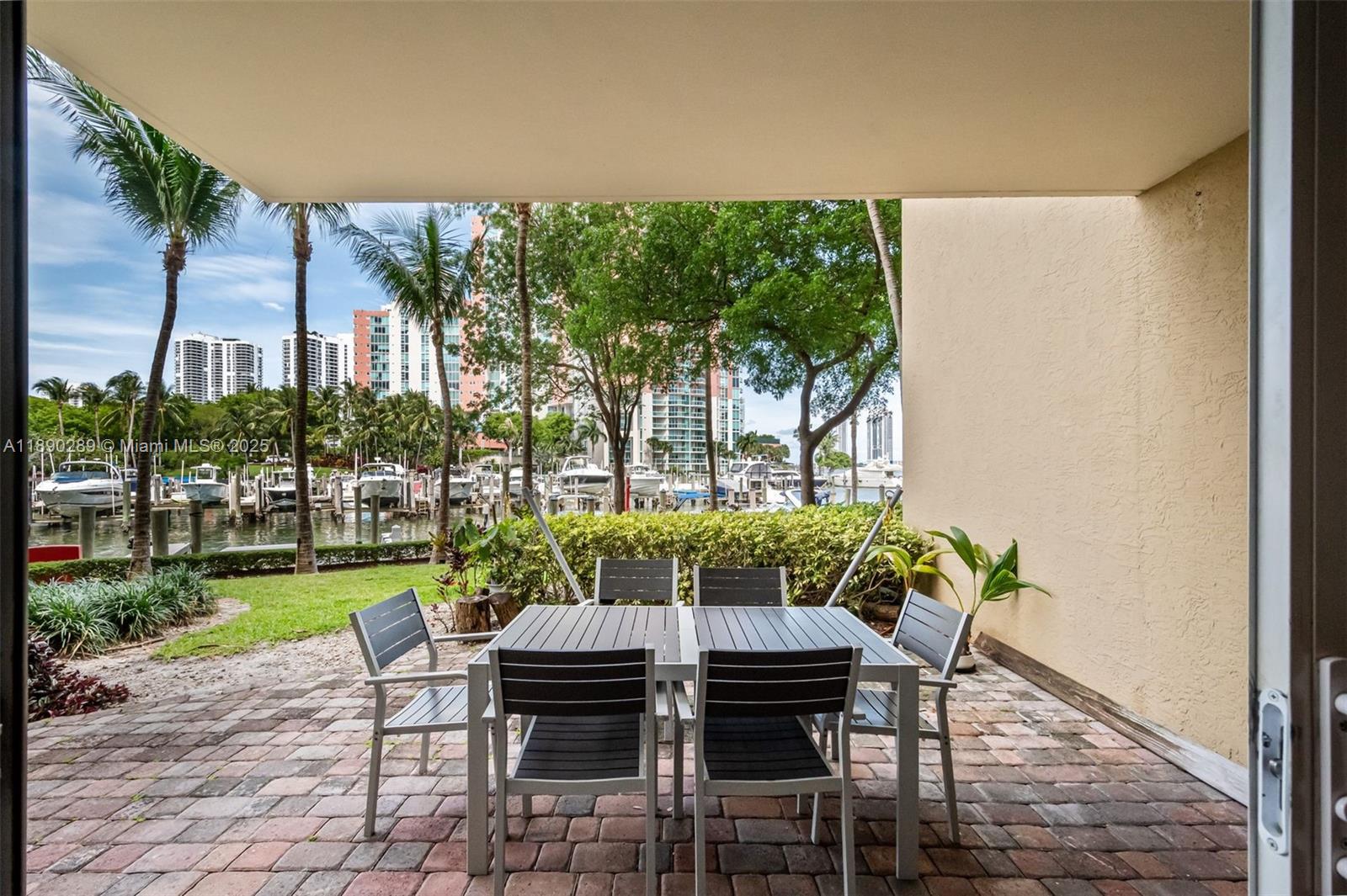 AVENTURA MARINA ONE - Residential