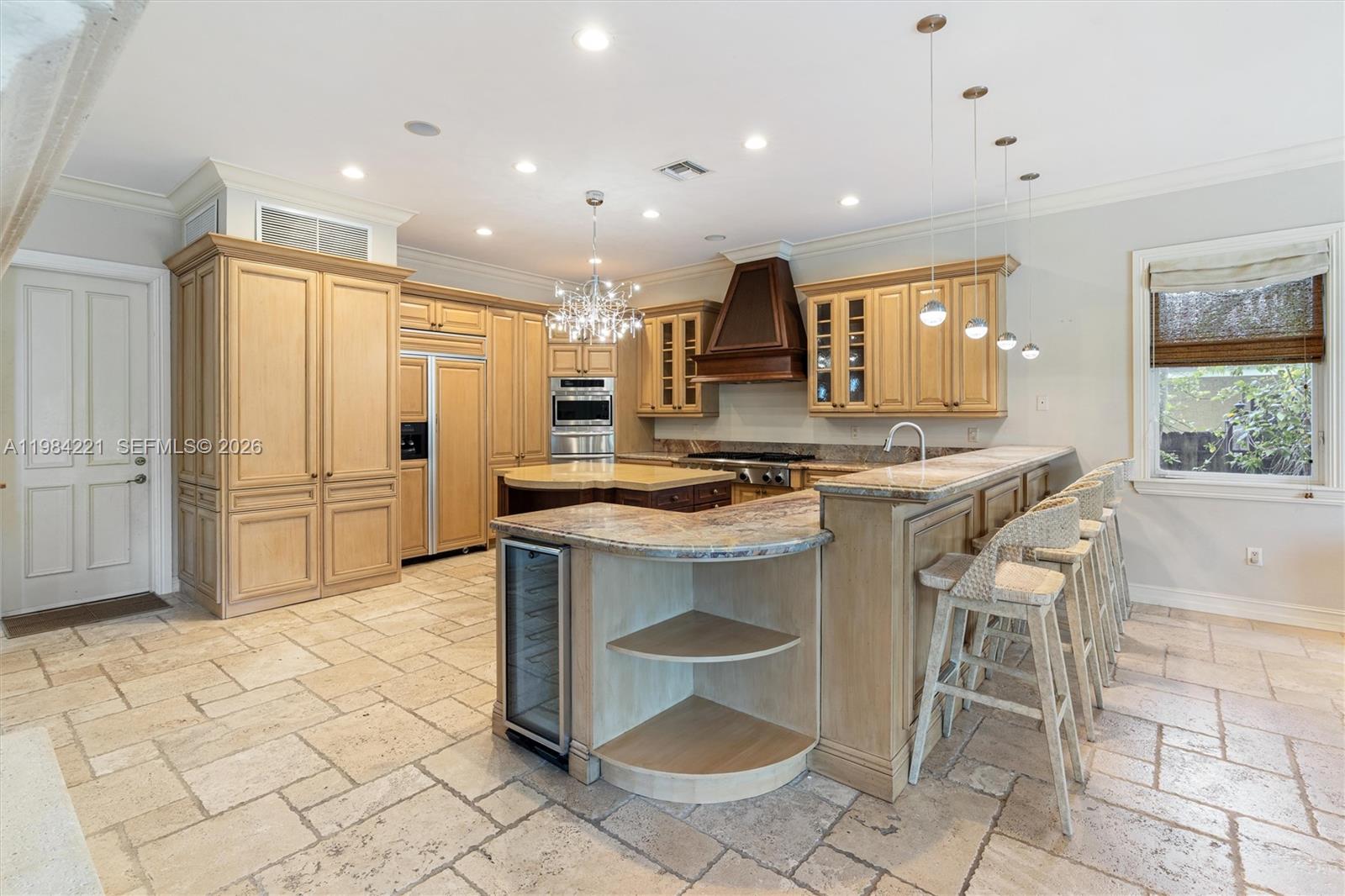 RIO VISTA ISLES - Residential