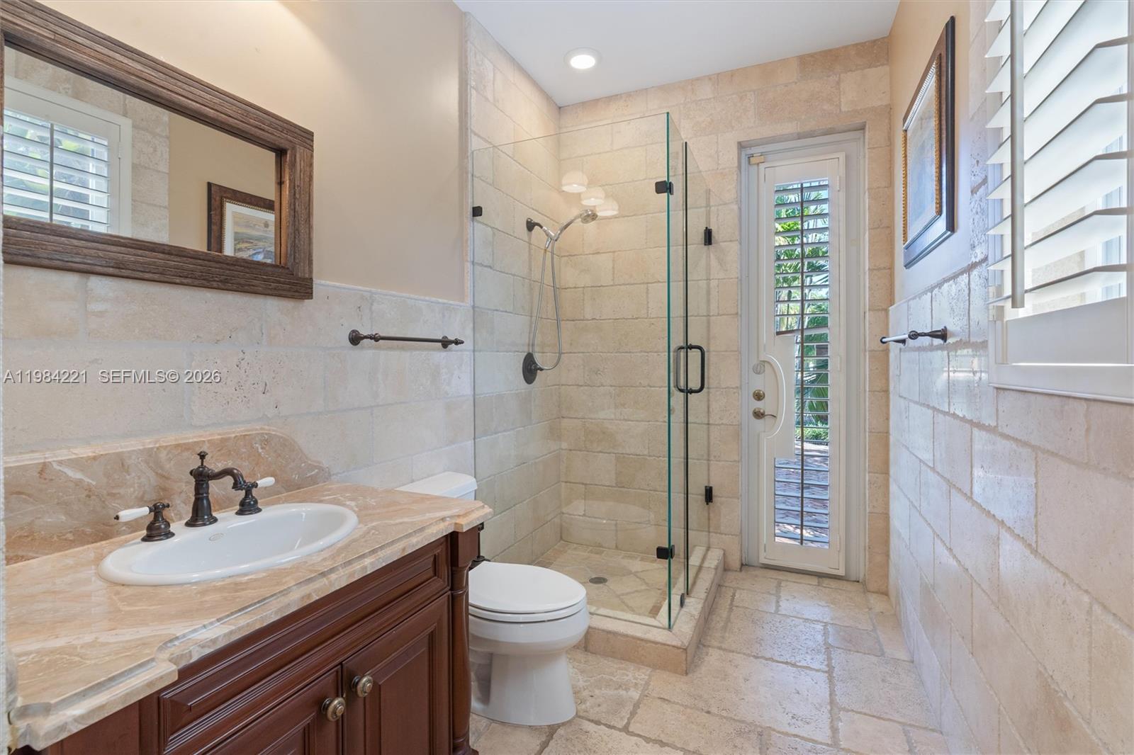 RIO VISTA ISLES - Residential