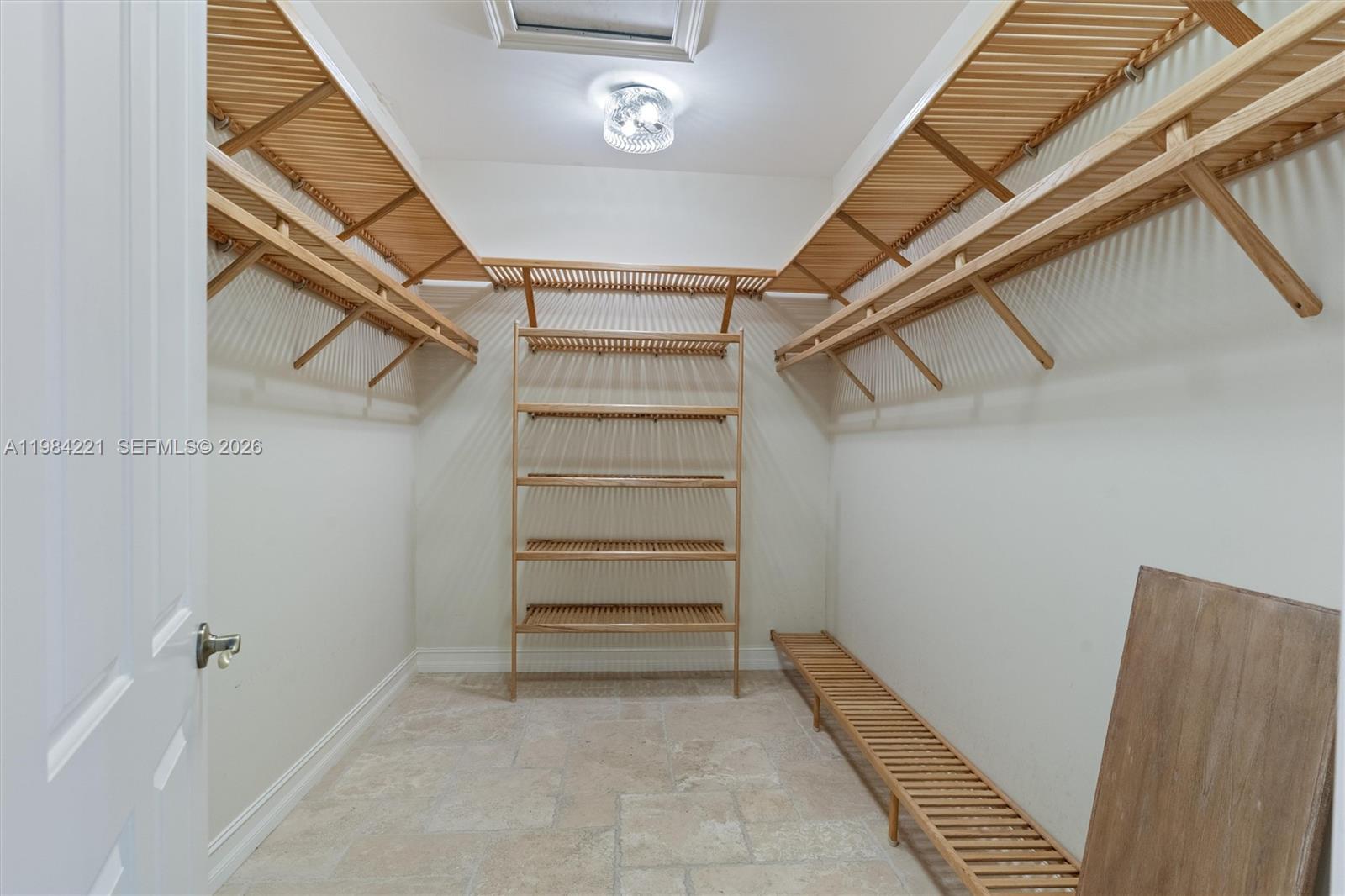 RIO VISTA ISLES - Residential