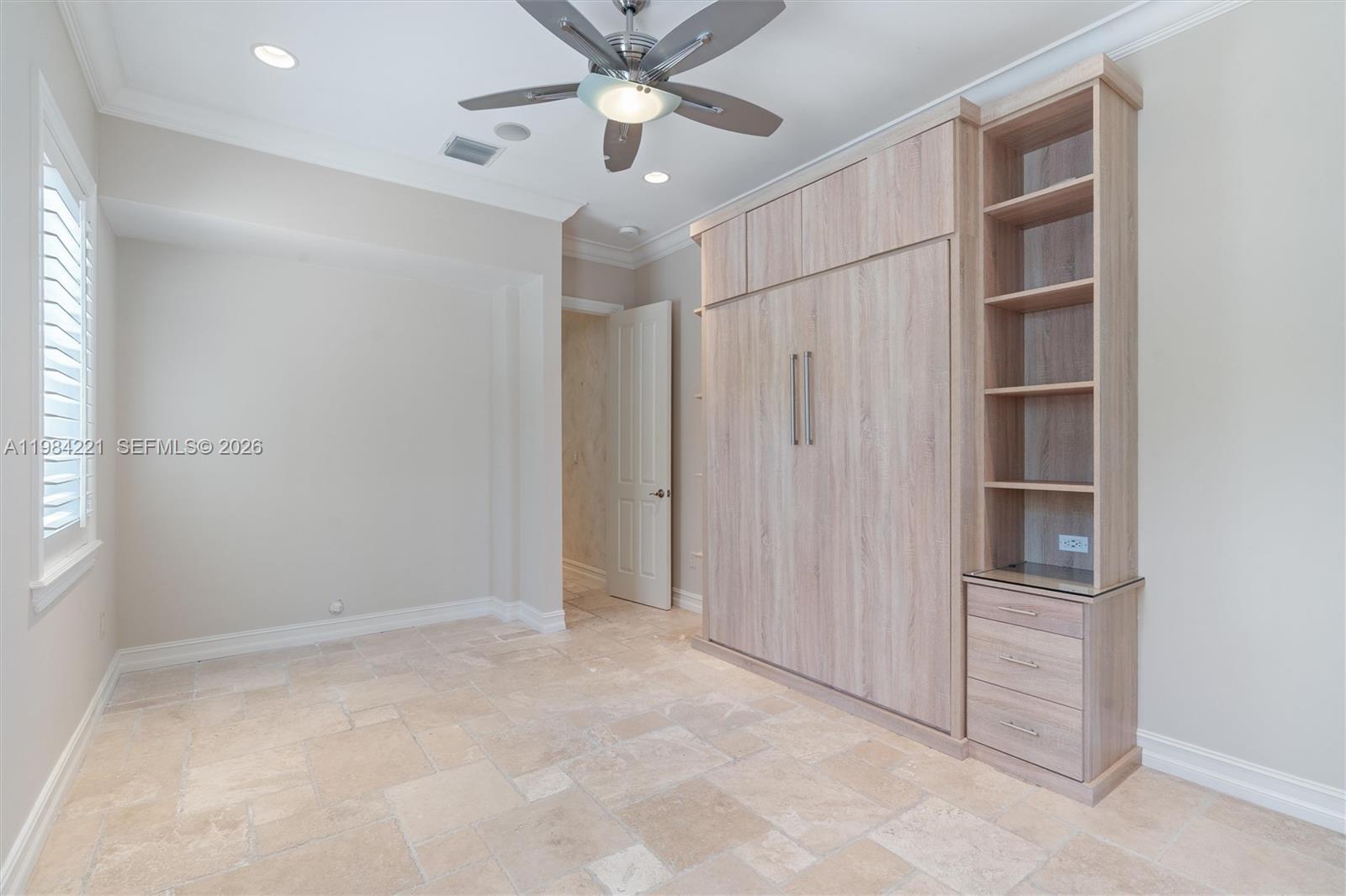 RIO VISTA ISLES - Residential