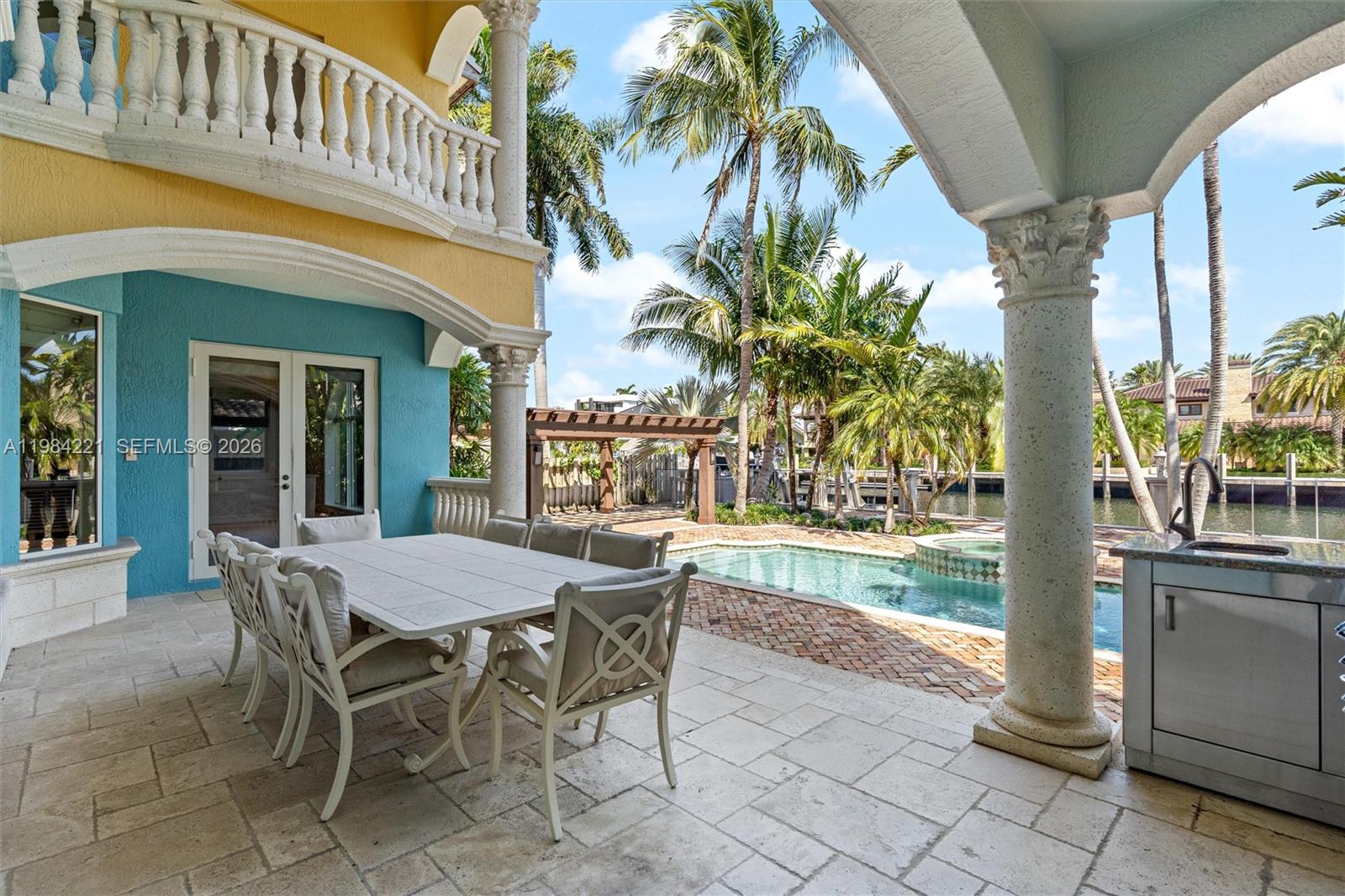 RIO VISTA ISLES - Residential