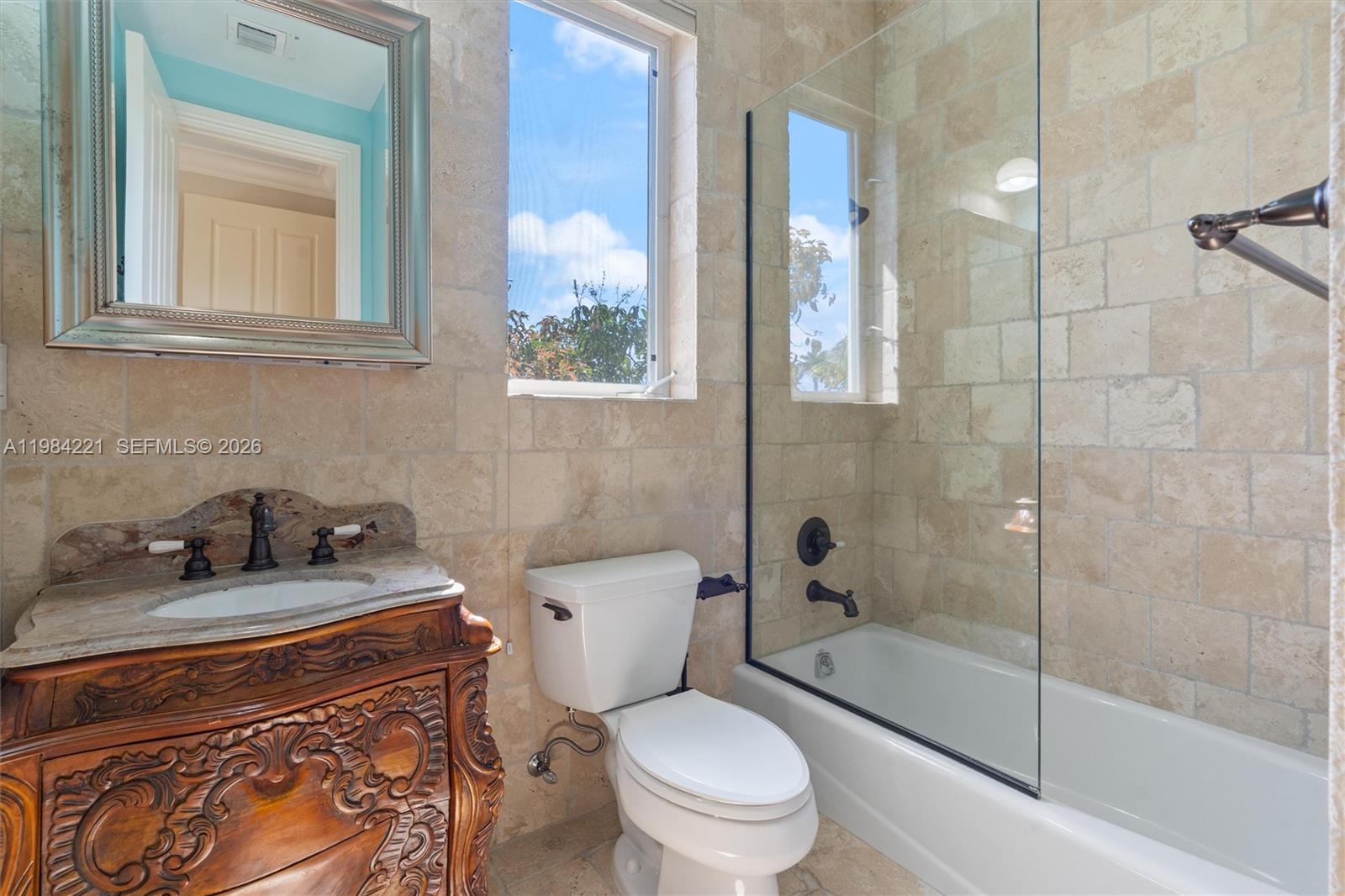 RIO VISTA ISLES - Residential