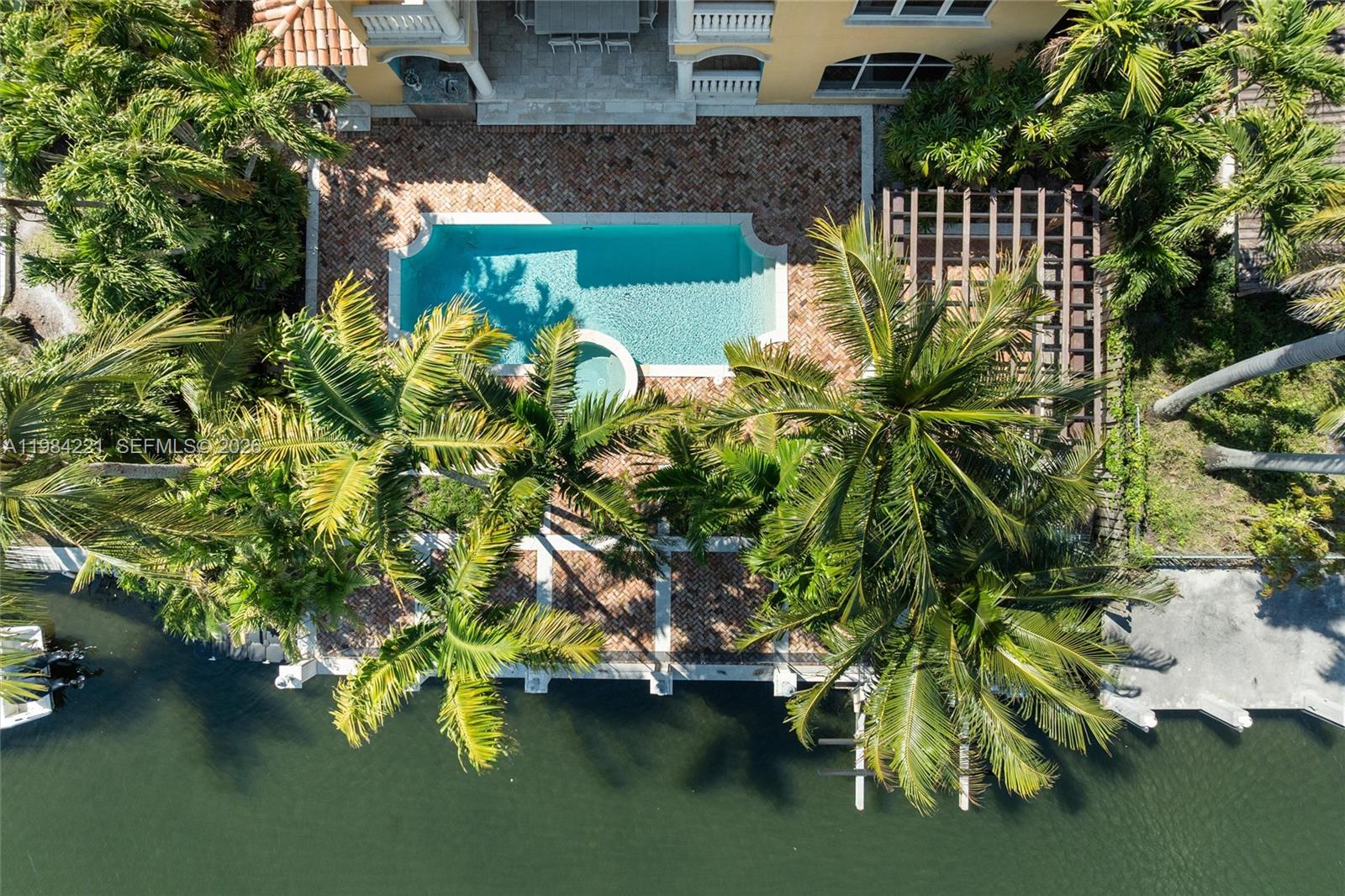 RIO VISTA ISLES - Residential