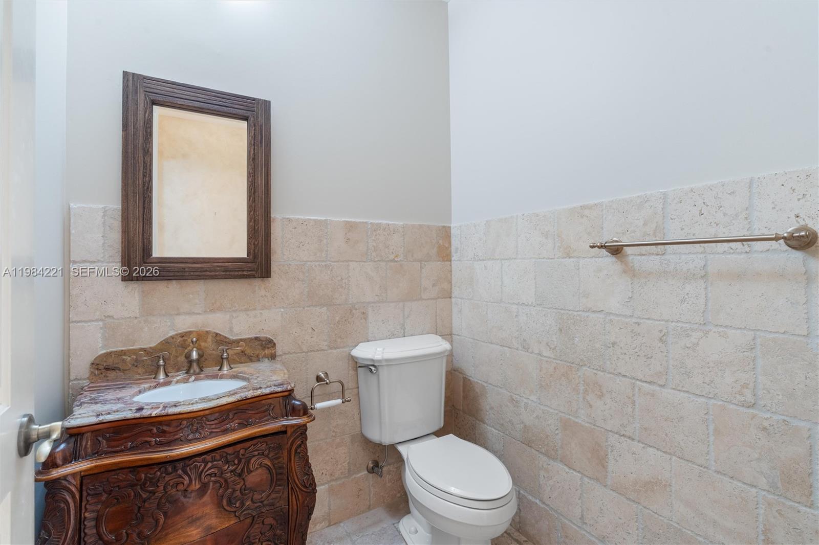 RIO VISTA ISLES - Residential