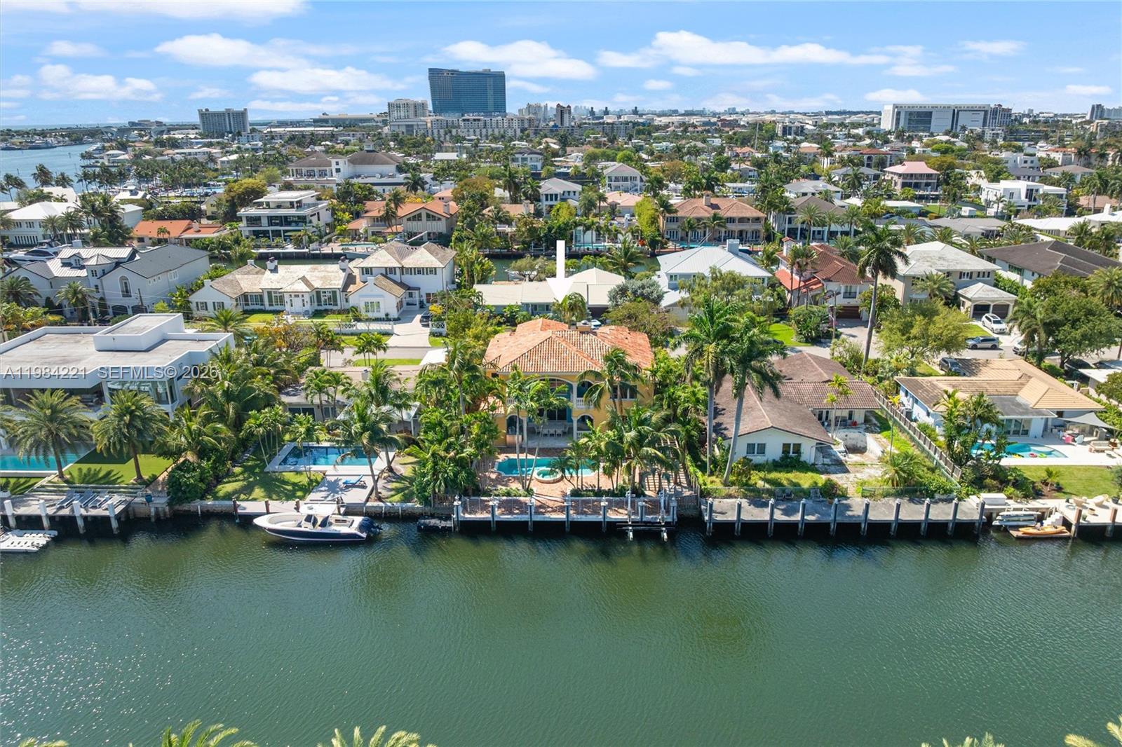 RIO VISTA ISLES - Residential