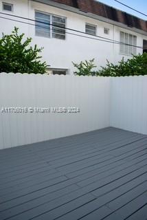 HOLLYWOOD LAWNS - Residential