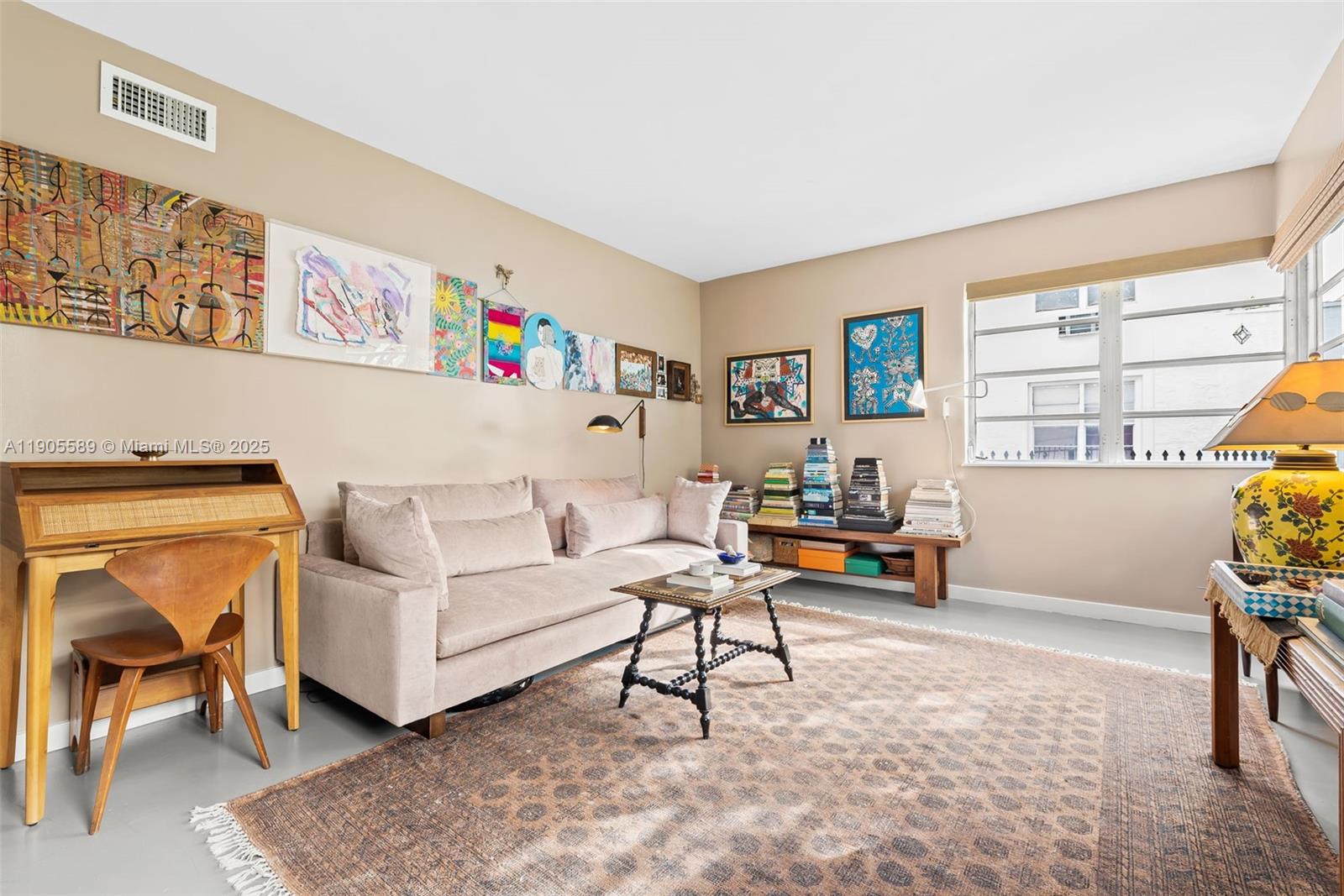 View photos, virtual tours, details... 823 Jefferson Ave 6