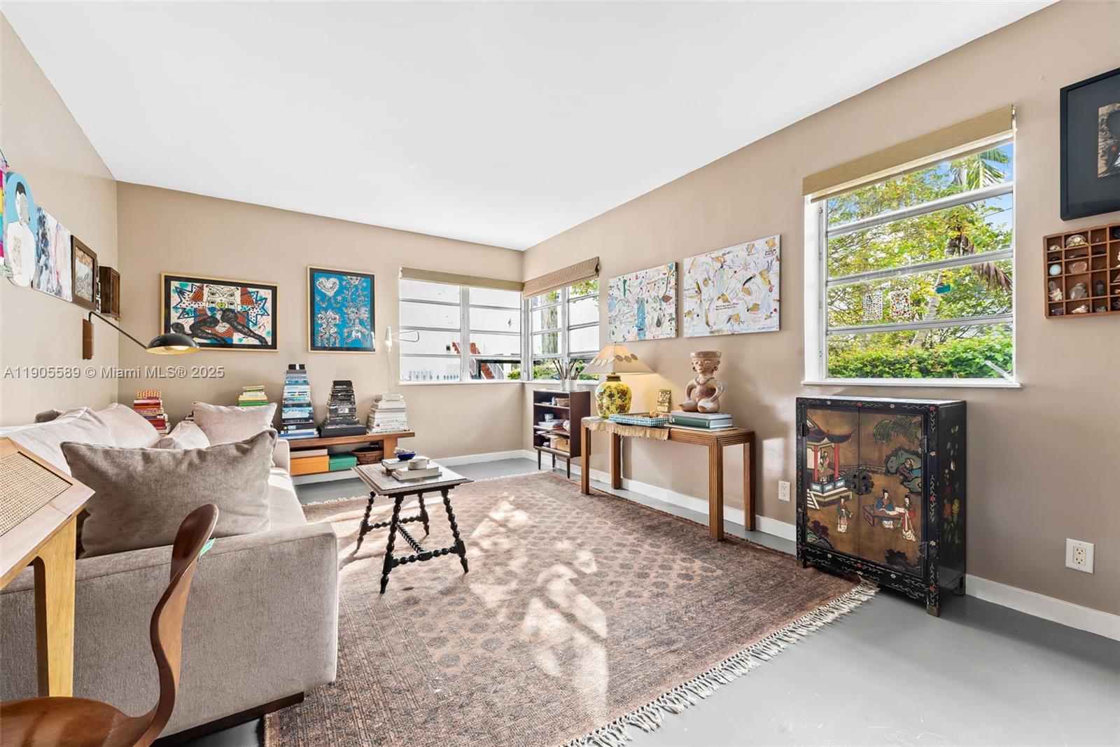 View photos, virtual tours, details... 823 Jefferson Ave 6