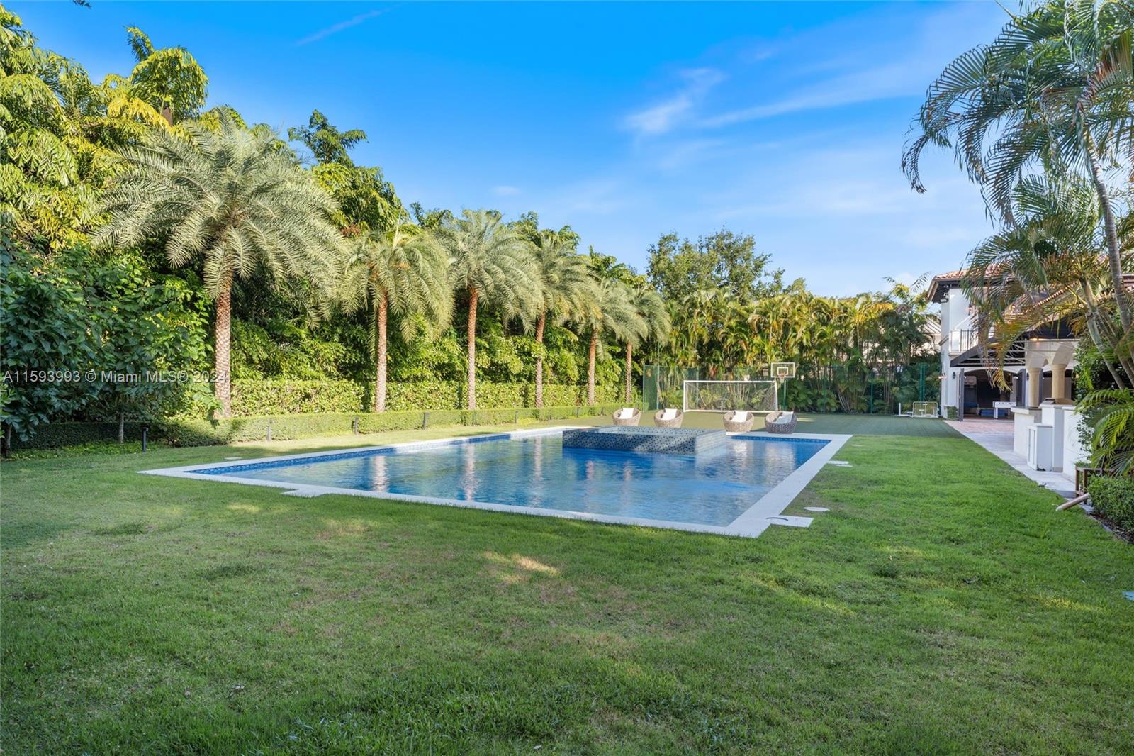 HELMS COUNTRY ESTATES RE- - Residential