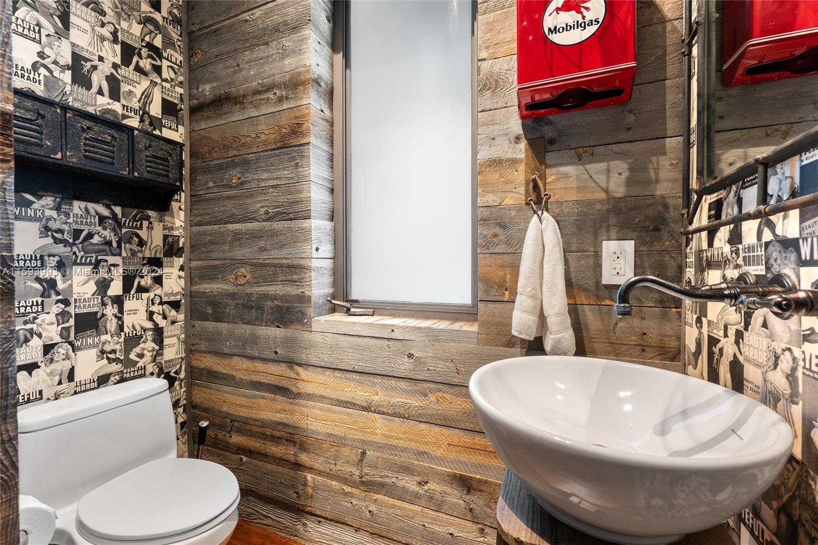 HELMS COUNTRY ESTATES RE- - Residential