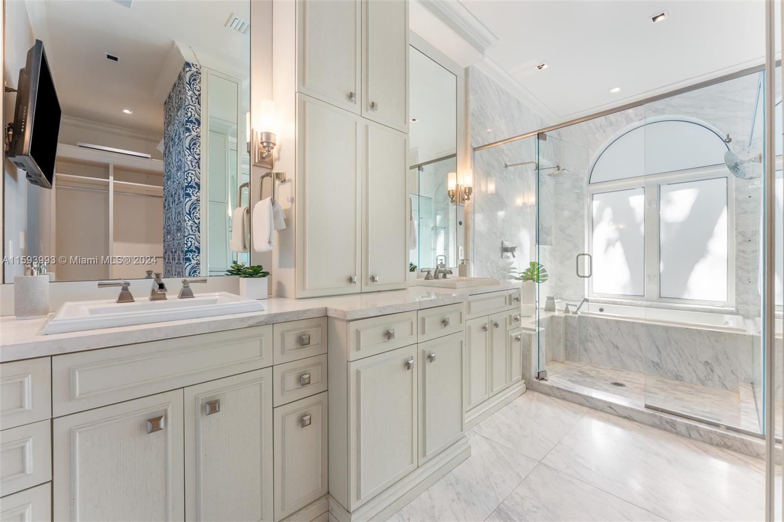 HELMS COUNTRY ESTATES RE- - Residential