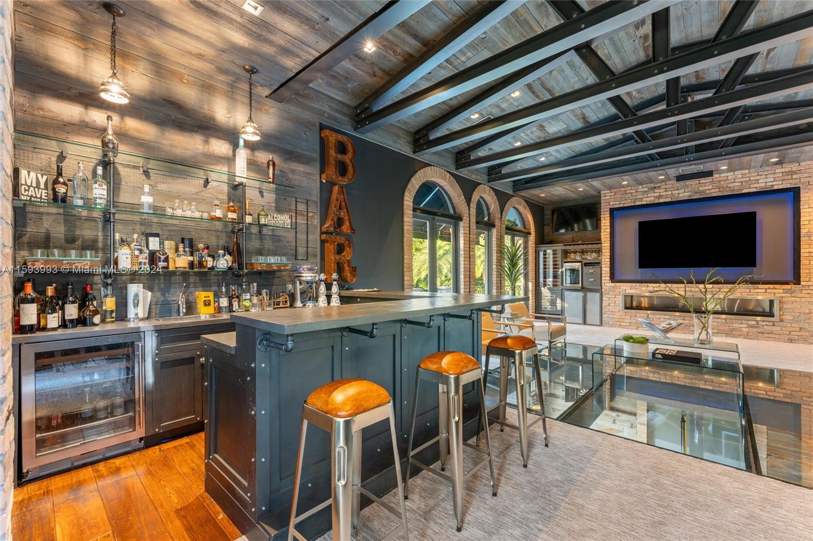 HELMS COUNTRY ESTATES RE- - Residential