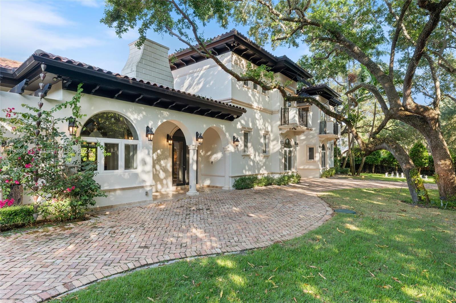 HELMS COUNTRY ESTATES RE- - Residential