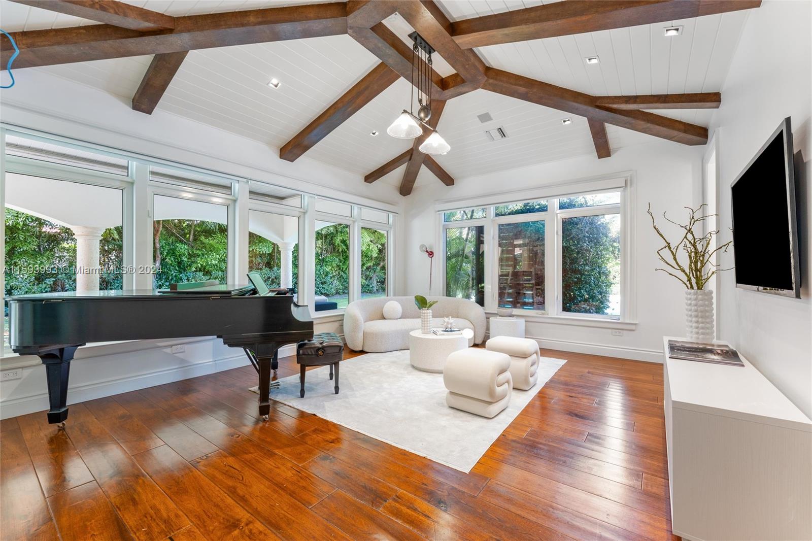 HELMS COUNTRY ESTATES RE- - Residential