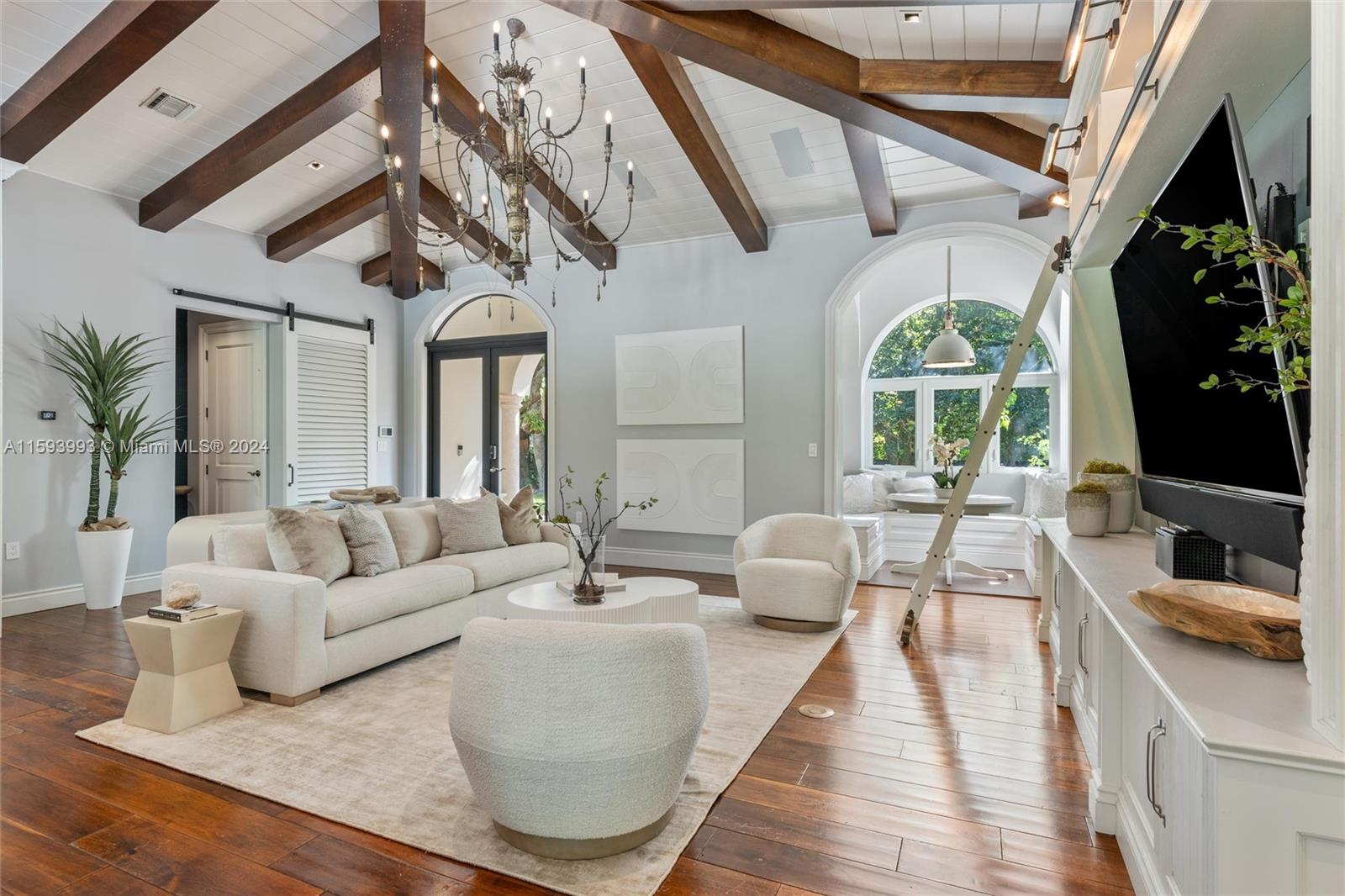 HELMS COUNTRY ESTATES RE- - Residential