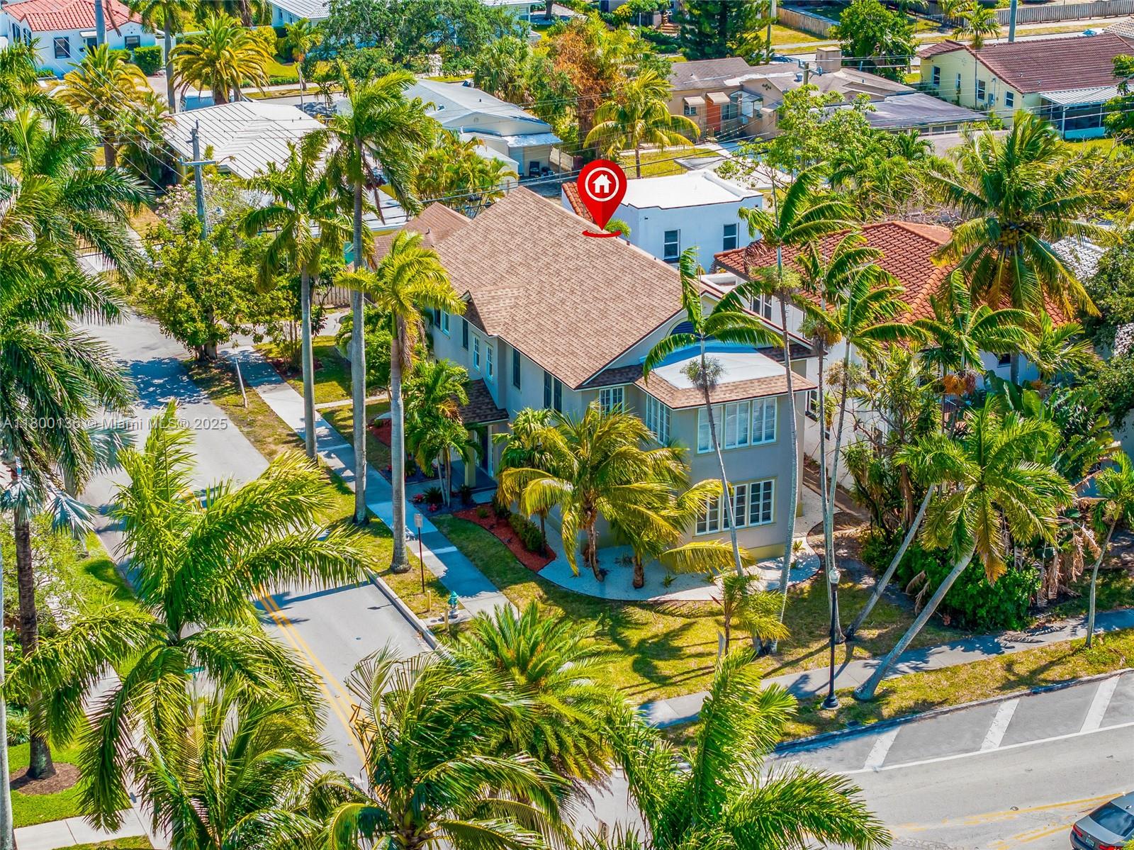 HOLLYWOOD - Residential Income