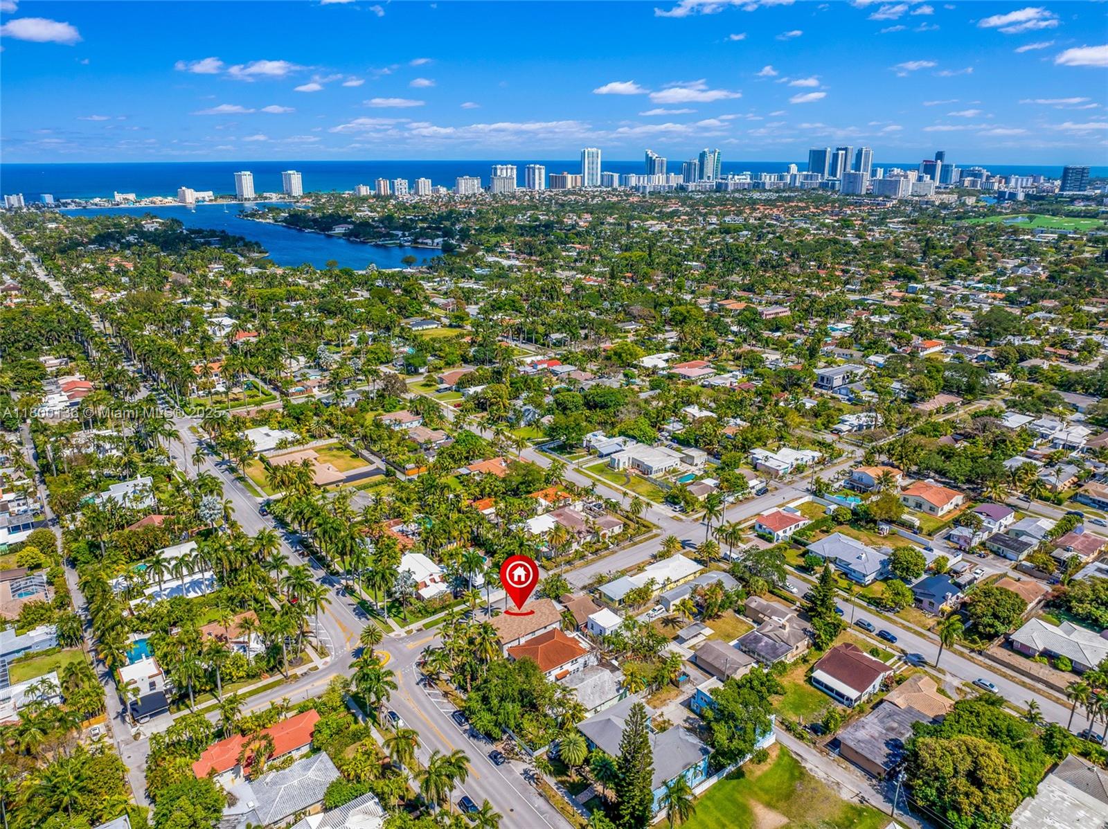 HOLLYWOOD - Residential Income