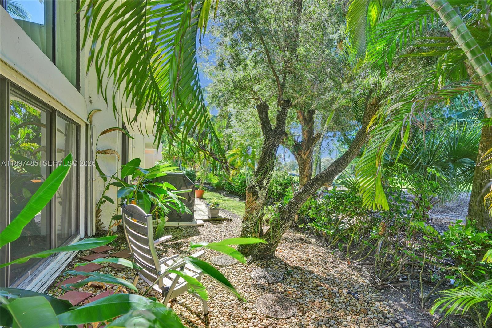 DELVISTA B CONDO - Residential