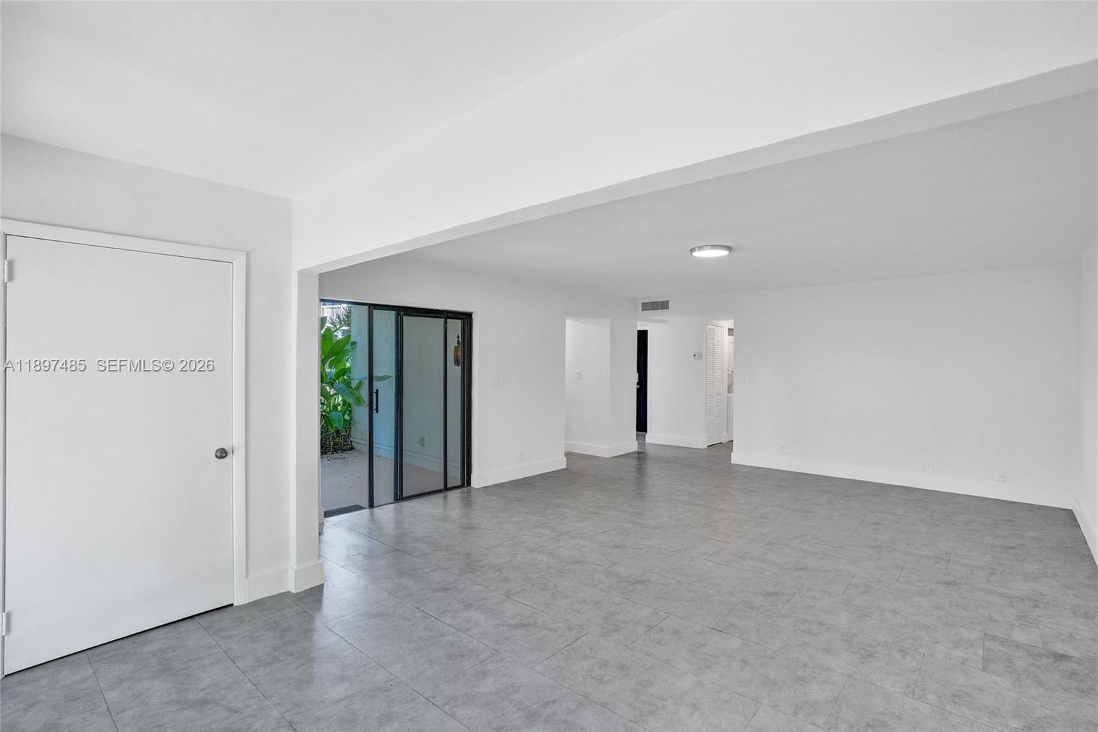 DELVISTA B CONDO - Residential