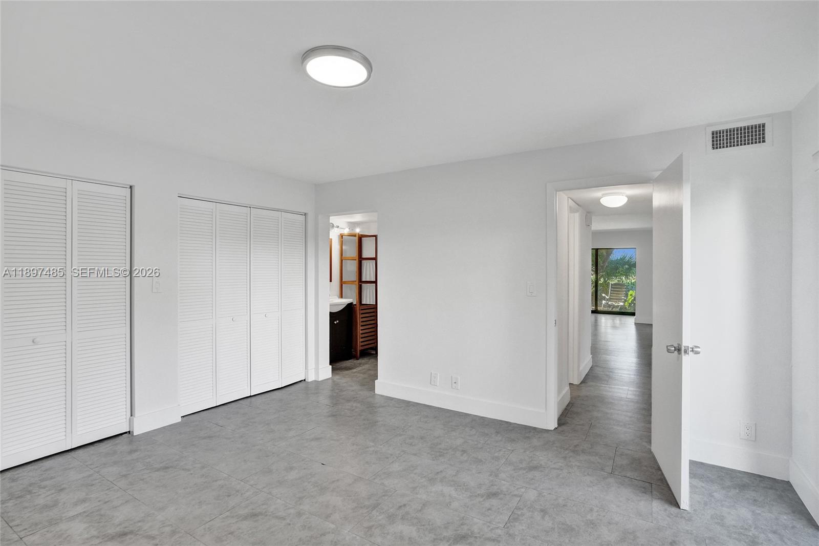 DELVISTA B CONDO - Residential