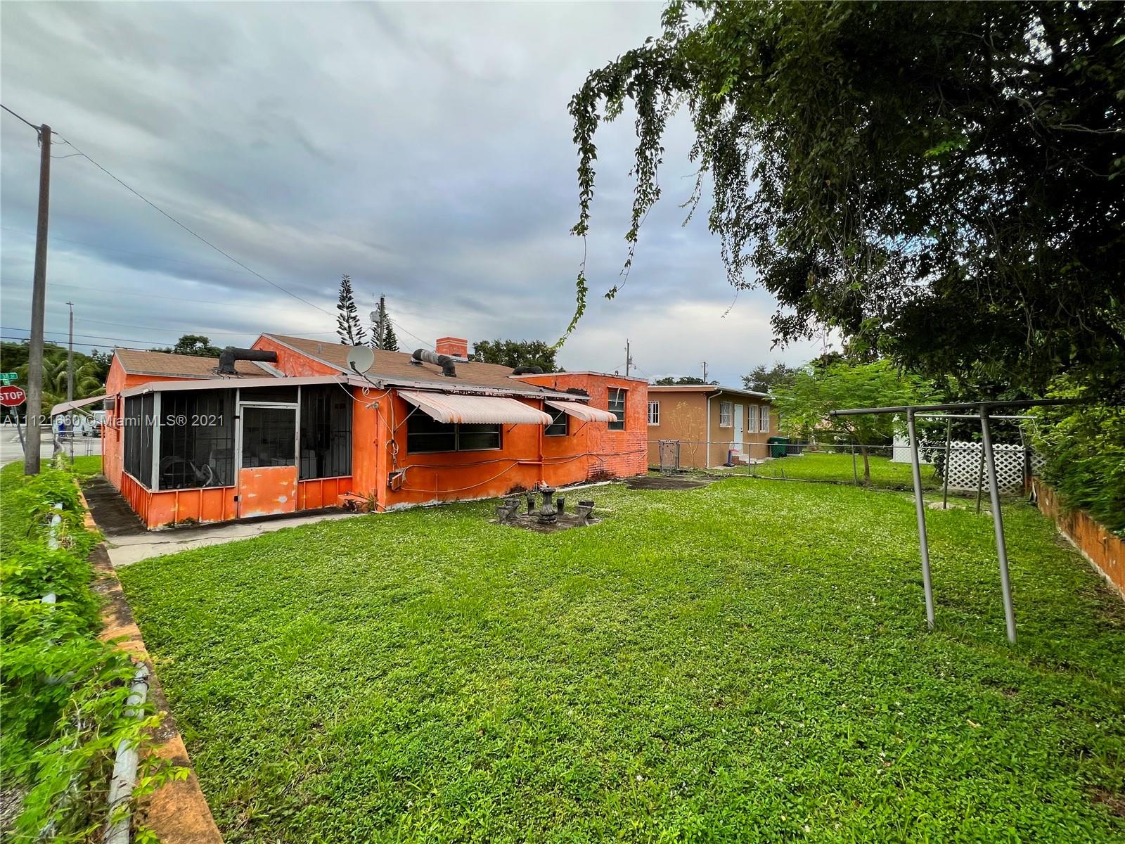 N MIAMI ESTATES - Residential