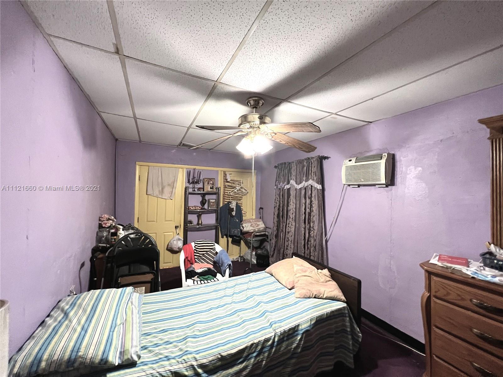 N MIAMI ESTATES - Residential