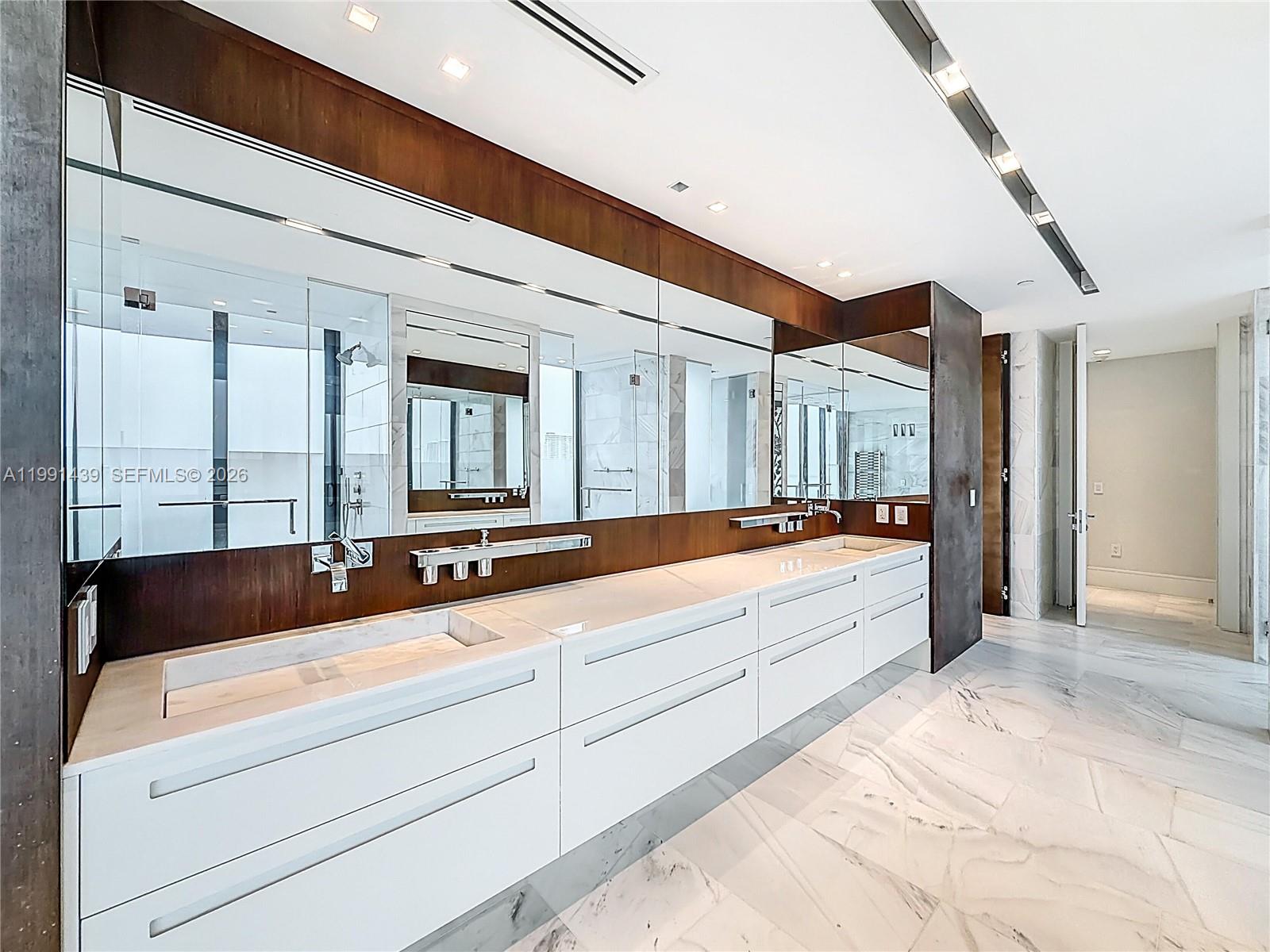 REGALIA CONDO - Residential