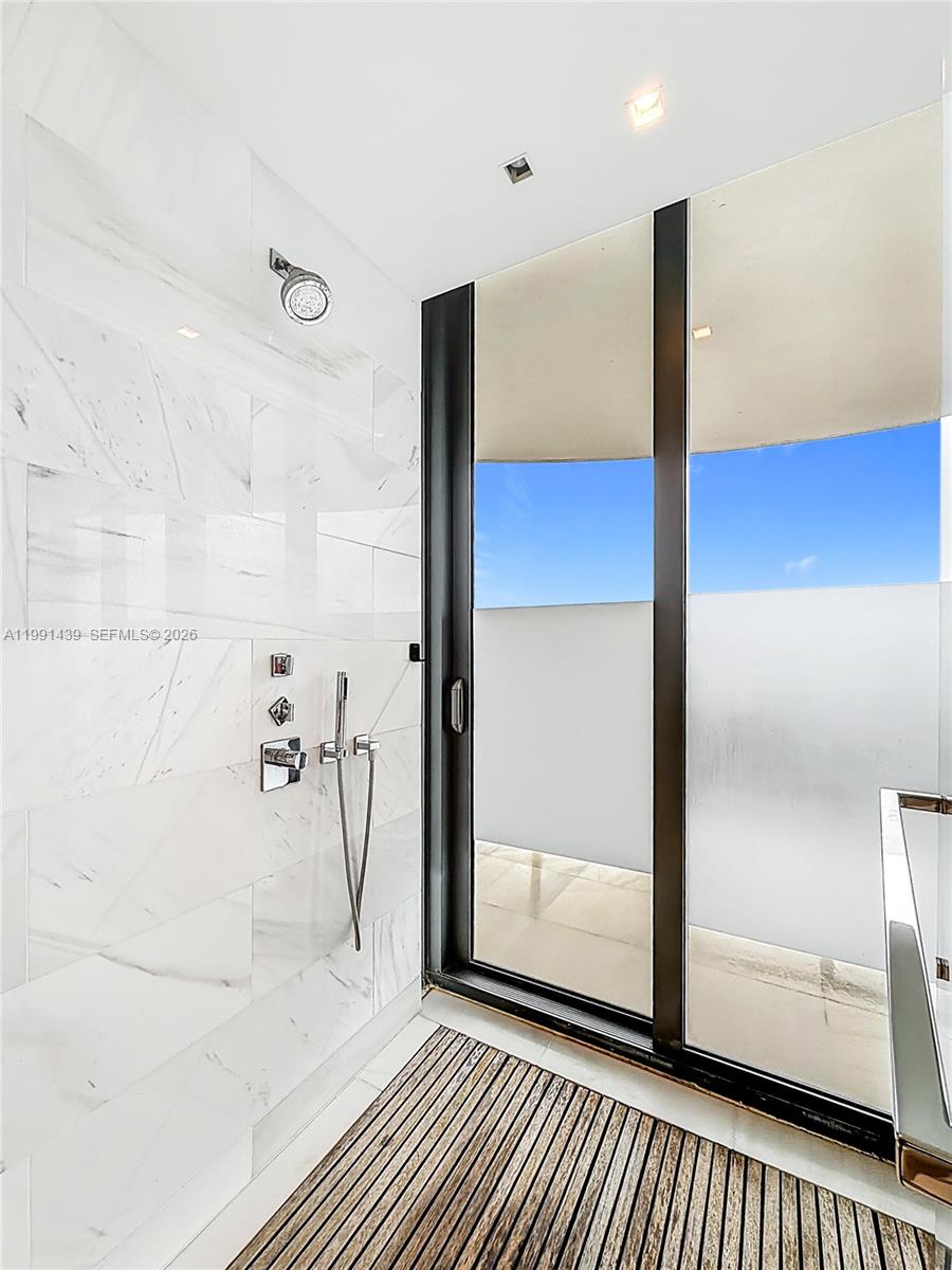 REGALIA CONDO - Residential