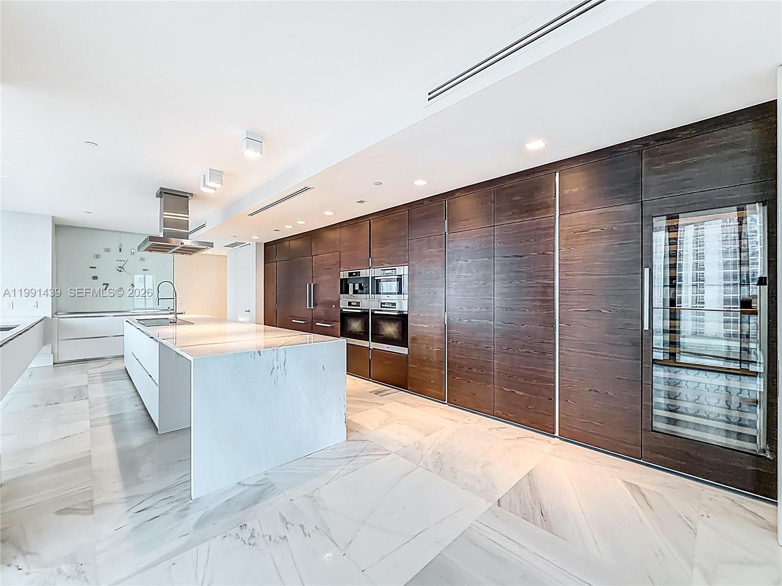 REGALIA CONDO - Residential