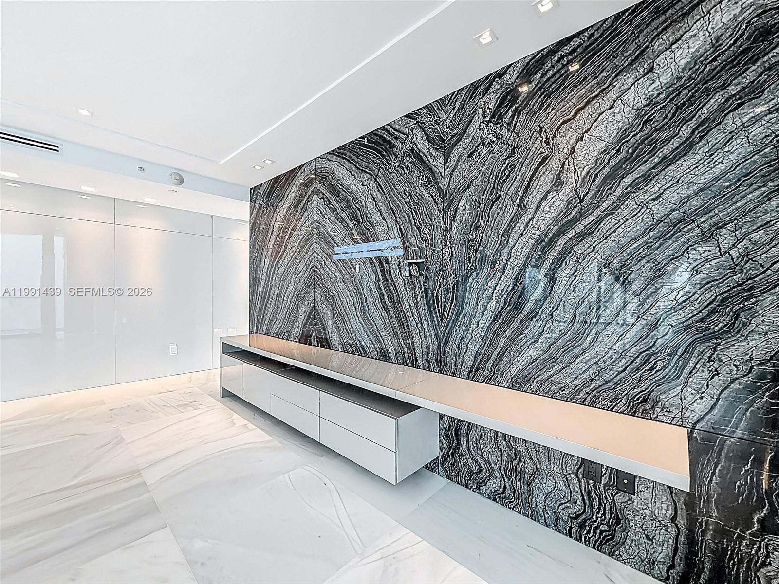 REGALIA CONDO - Residential