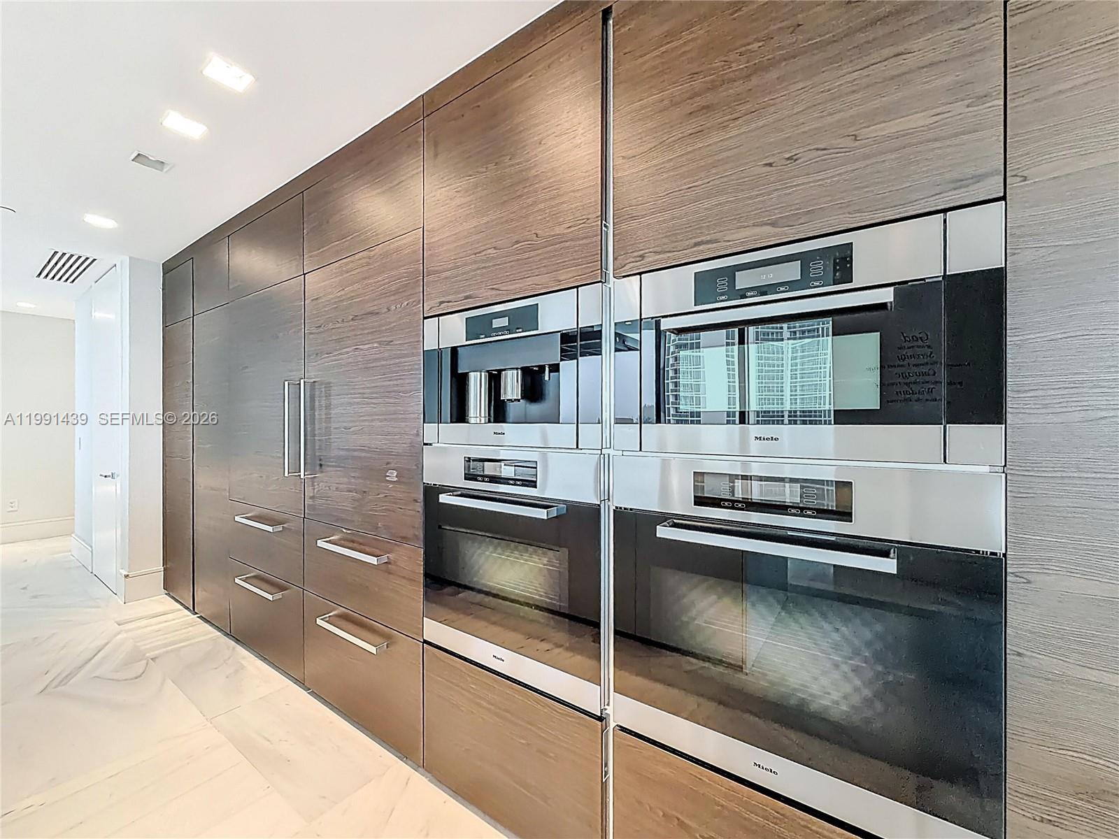 REGALIA CONDO - Residential