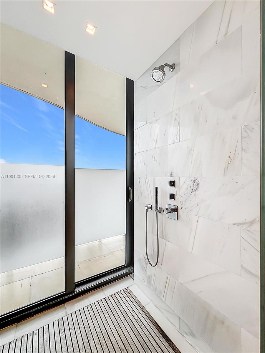 REGALIA CONDO - Residential